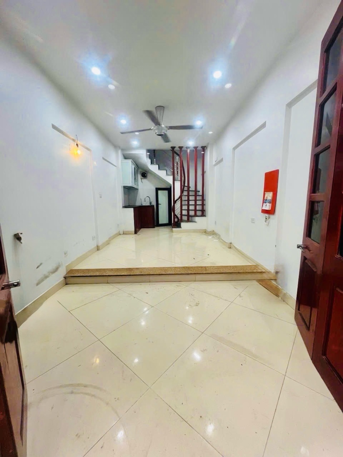 Bán nhà 3 tầng 25m2 tại Hoàng Mai giá 3.2 tỷ
