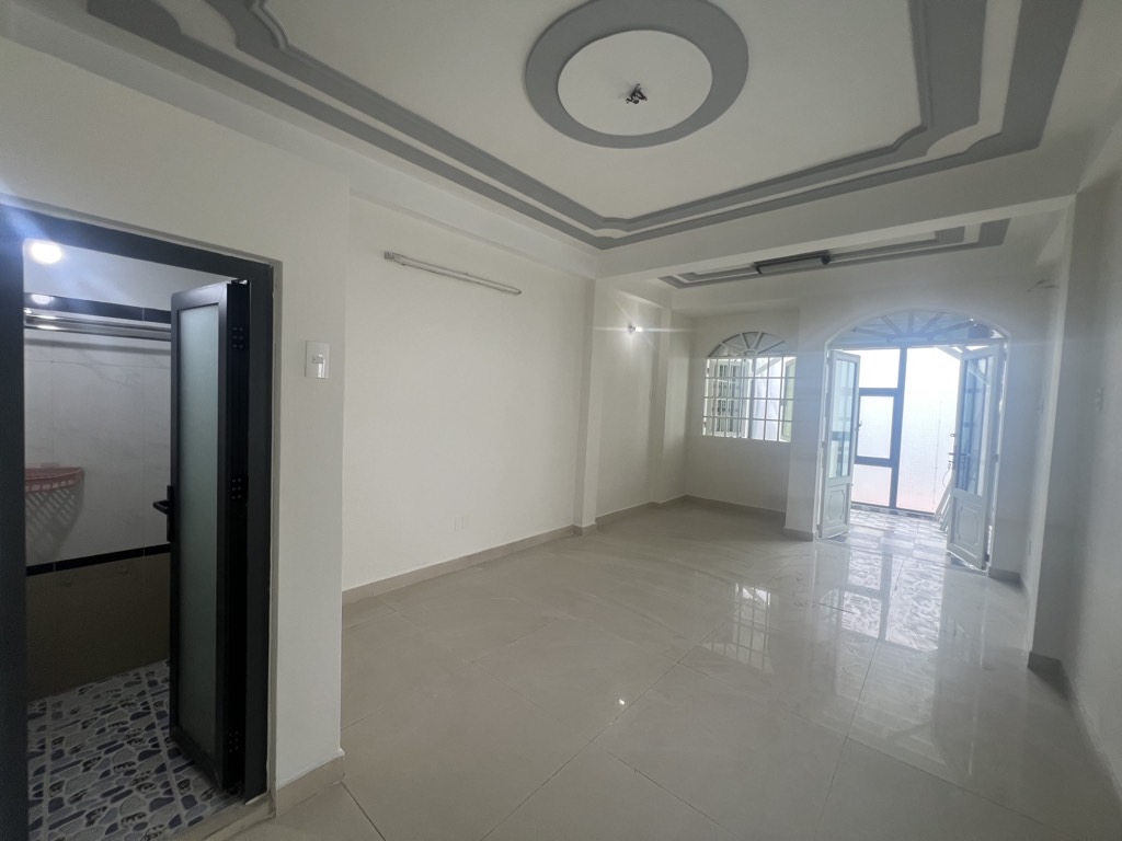 Nhà mặt phố 4 tầng, 5PN, cho thuê tại quận Tân Phú giá 11.7 tỷ TL