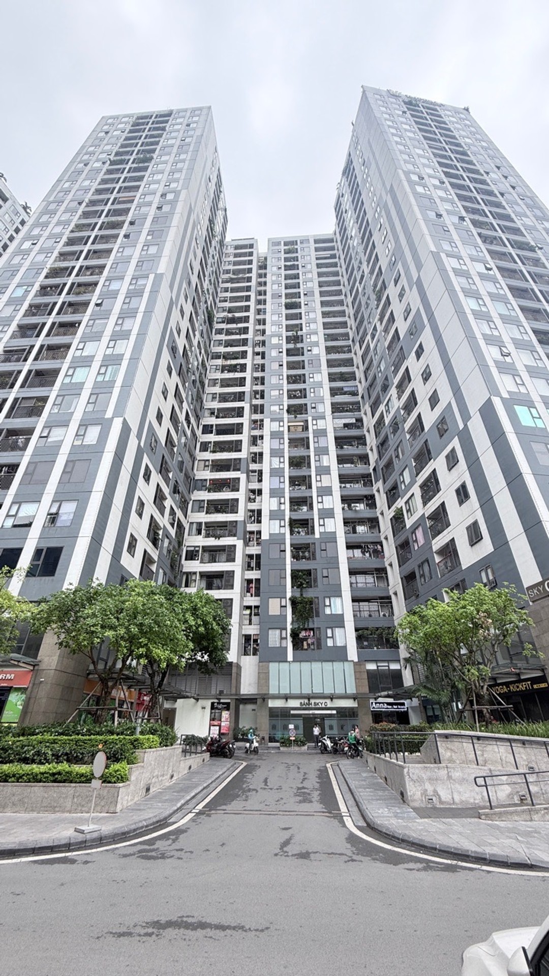 Sống Sang Tại Căn Hộ 2 Phòng Ngủ Imperia Sky Garden