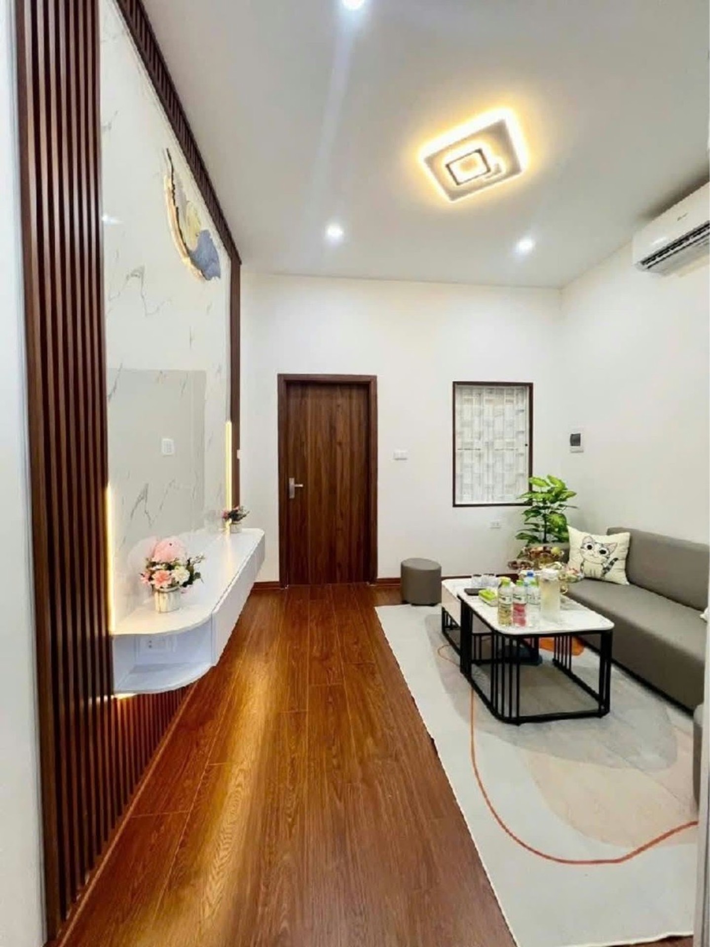Bán căn hộ tập thể 2 phòng ngủ tại trung tâm Ngã Tư Sở - Thanh Xuân, giá hấp dẫn
