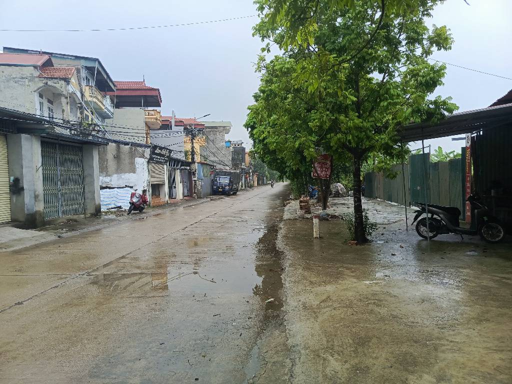 Nhà mặt phố lô góc vỉa hè rộng, ô tô tải tránh, vị trí đắc địa tại Duyên Hà - Vạn Phúc