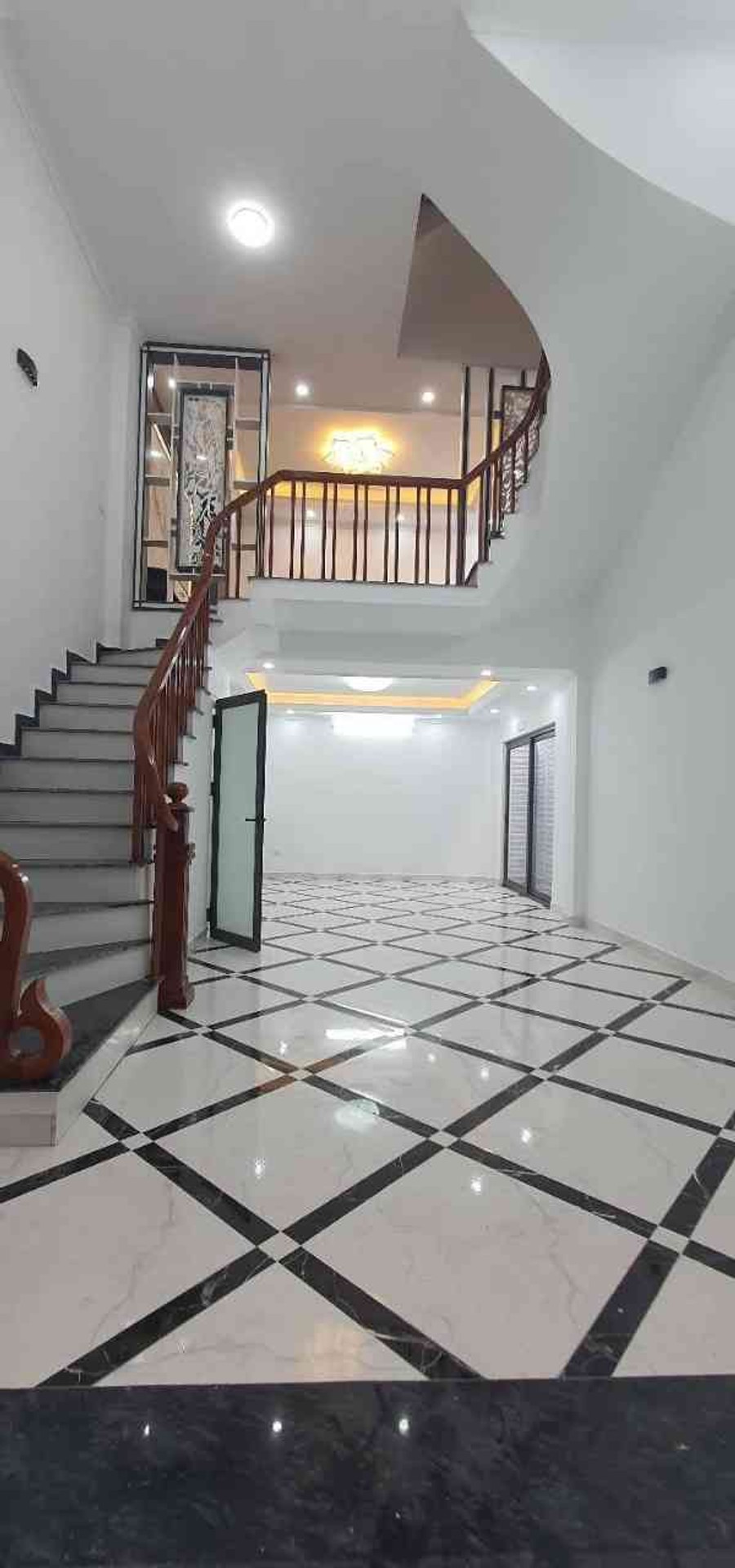 Bán nhà riêng Vĩnh Ninh Vĩnh Quỳnh, 35.7m2, 5 tầng, pháp lý cơ sở