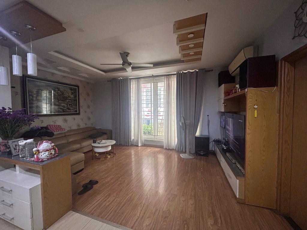 Bán Nhà 6 tầng mặt ngõ lớn phố Minh Khai, gần Times city, vỉa hè, 72m2, mặt tiền 8.1m