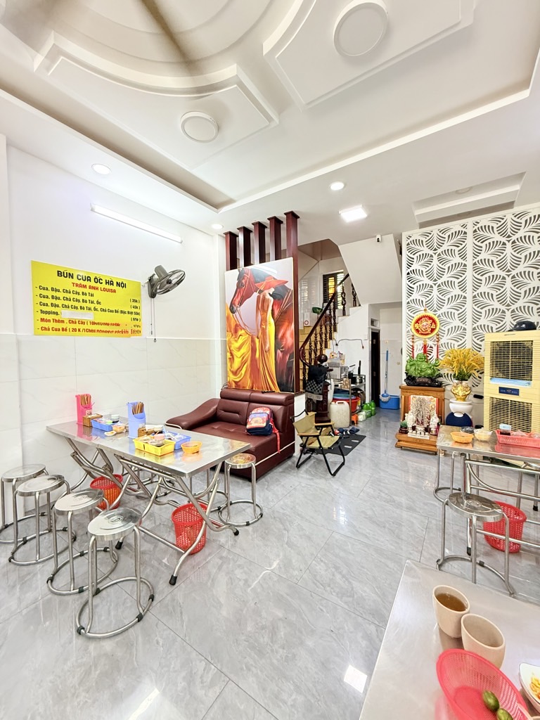 Nhà mặt phố 54m2, 4 tầng, mặt tiền 4.5m giá 12.8 tỷ tại quận Tân Phú