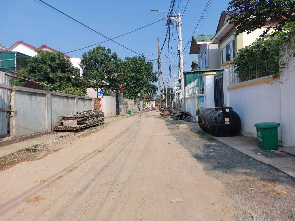 Lô góc hiếm có ở Thạch Thất, ô tô vào tận nhà, nhỉnh 2 tỷ