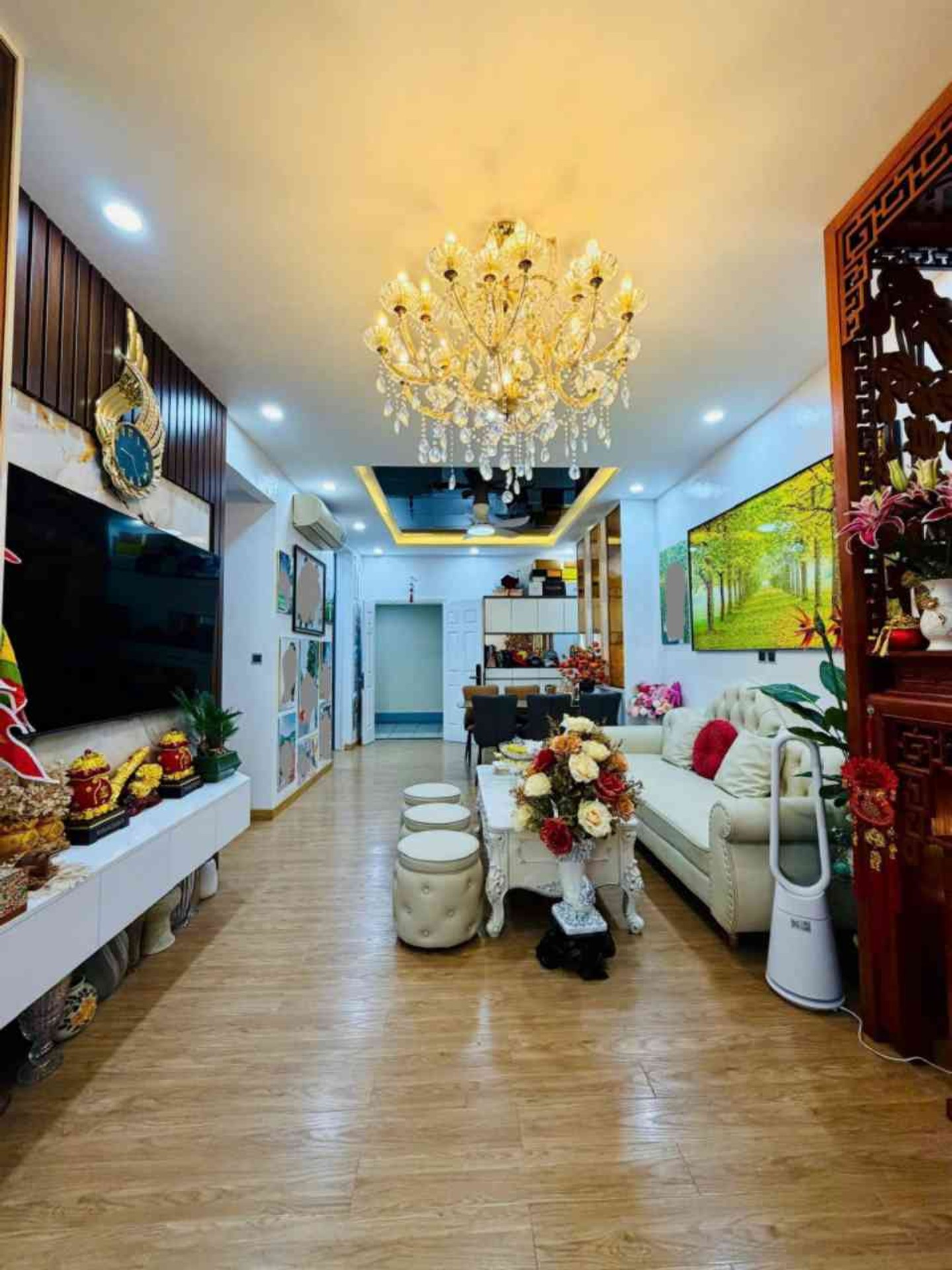 Căn hộ 2PN đẹp, view sáng ngay trung tâm Văn Quán