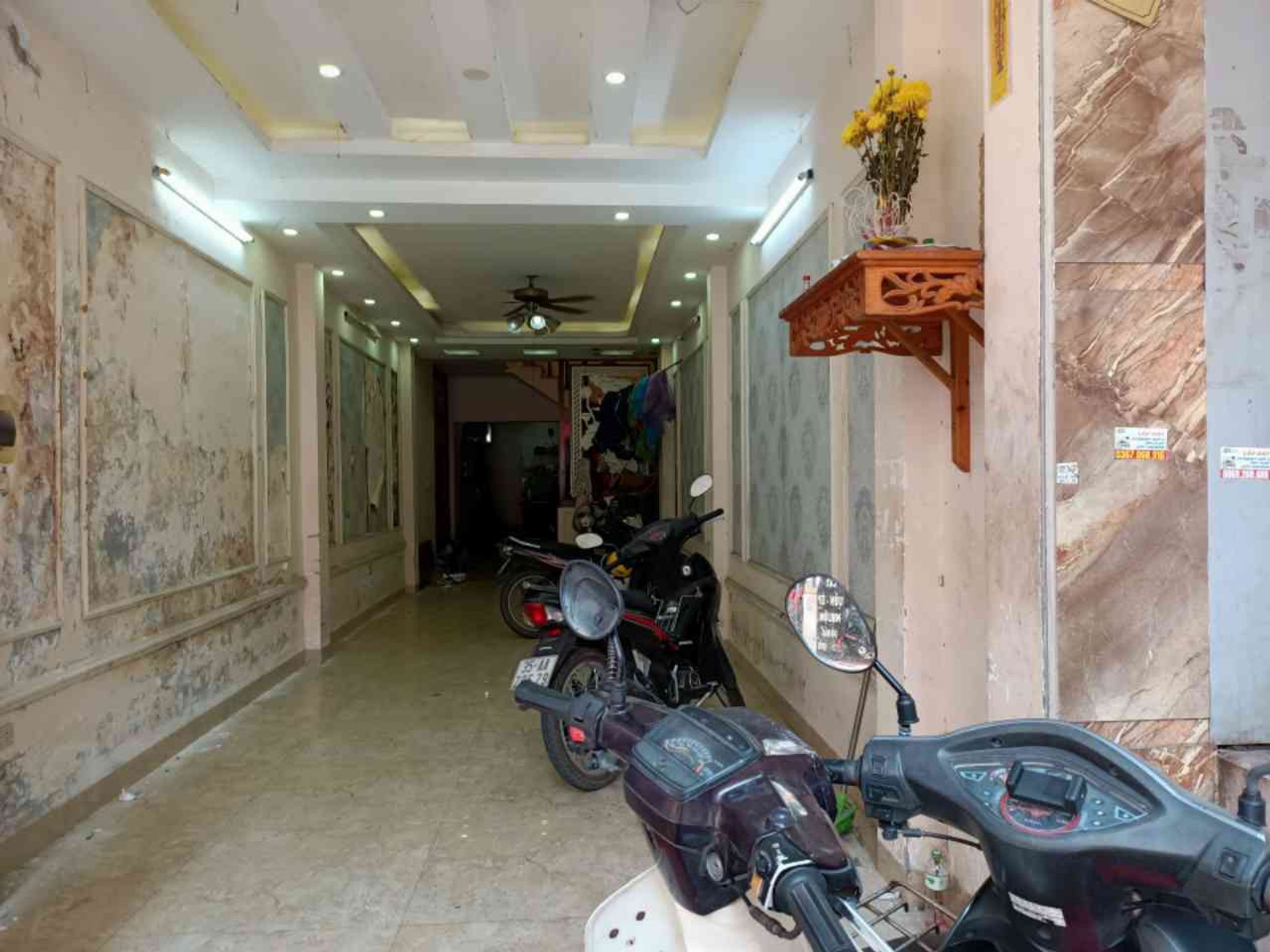 Bán nhà 3 tầng mặt ngõ rộng, kinh doanh sầm uất tại phố Giáp Bát, Tương Mai, HN