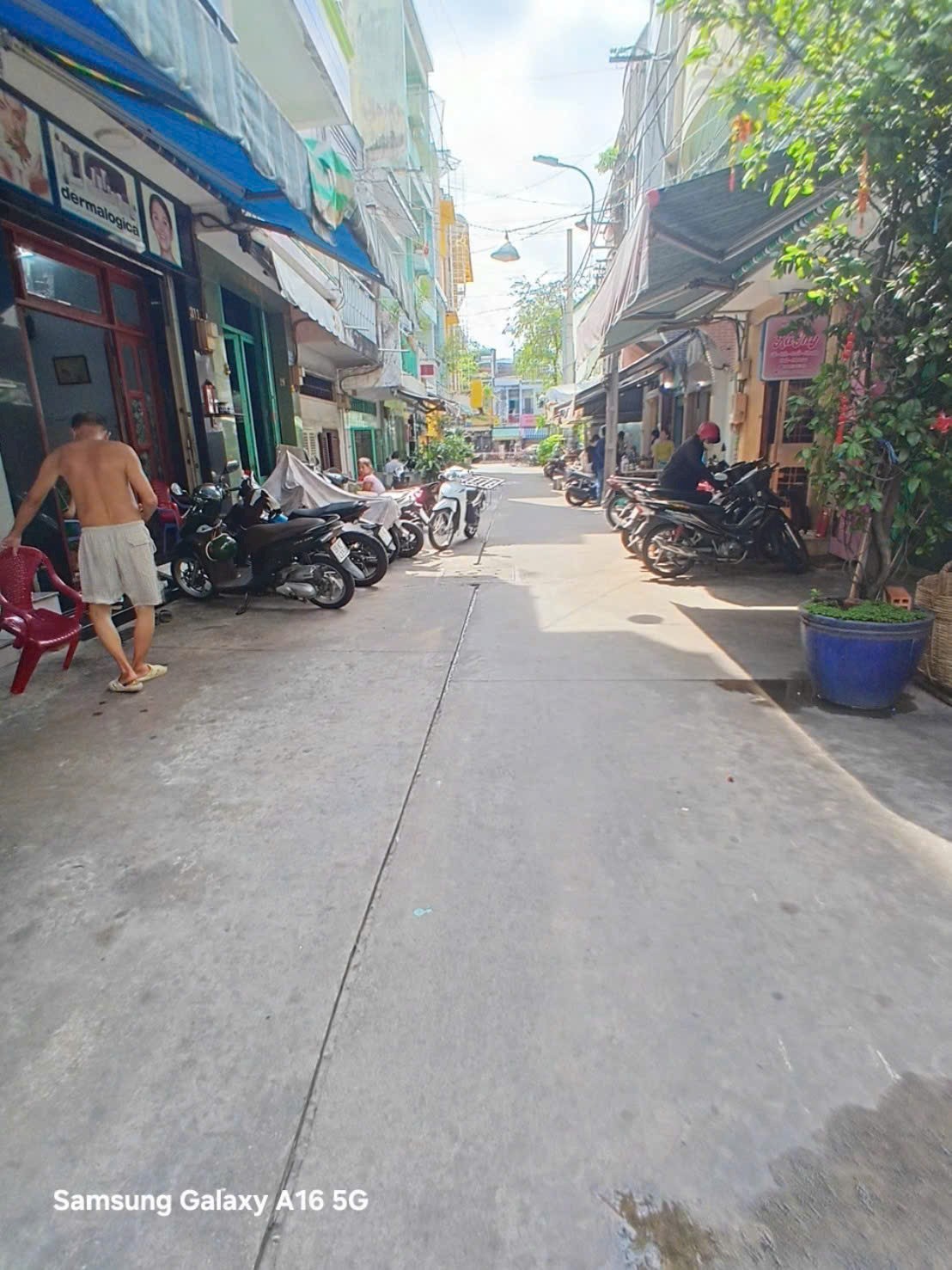 💵BÁN GẤP GIẢM 500 TR ( GIÁ CỦ 7,5 TỶ )
🏠Q11💰GIÁ : 6,xTỶ (TL )
🚘SÁT MT MINH PHỤNG - HẺN XE HƠI