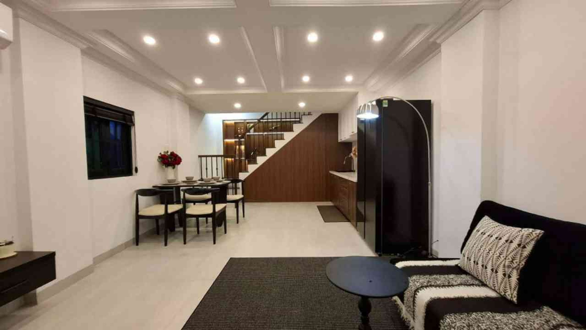 Nhà đẹp hẻm xe hơi Quận 3, giá hấp dẫn