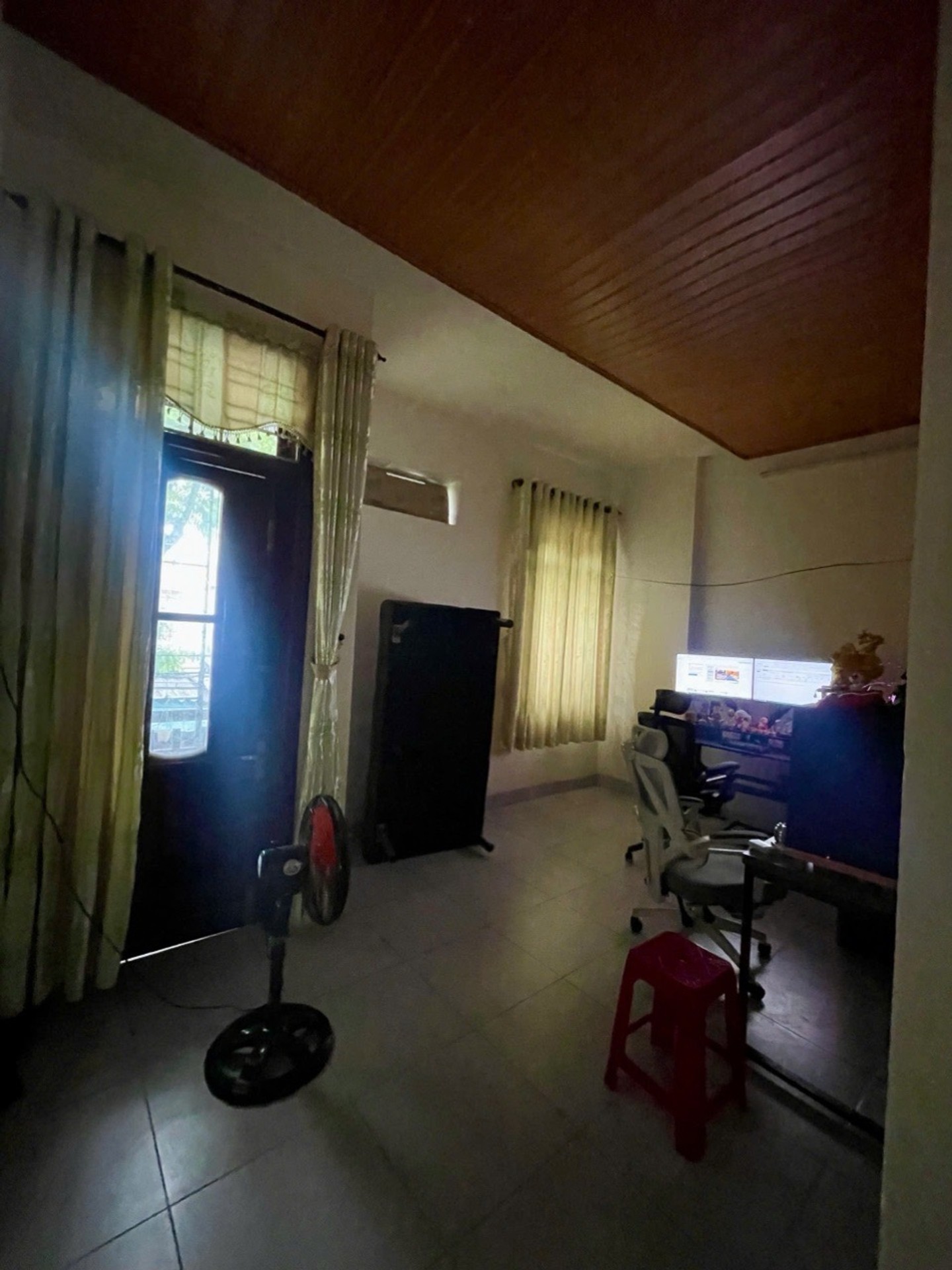 Bán nhà mặt phố tại Hải Châu, mặt tiền Trịnh Công Sơn, 99m², 2 tầng, vị trí kinh doanh đắc địa
