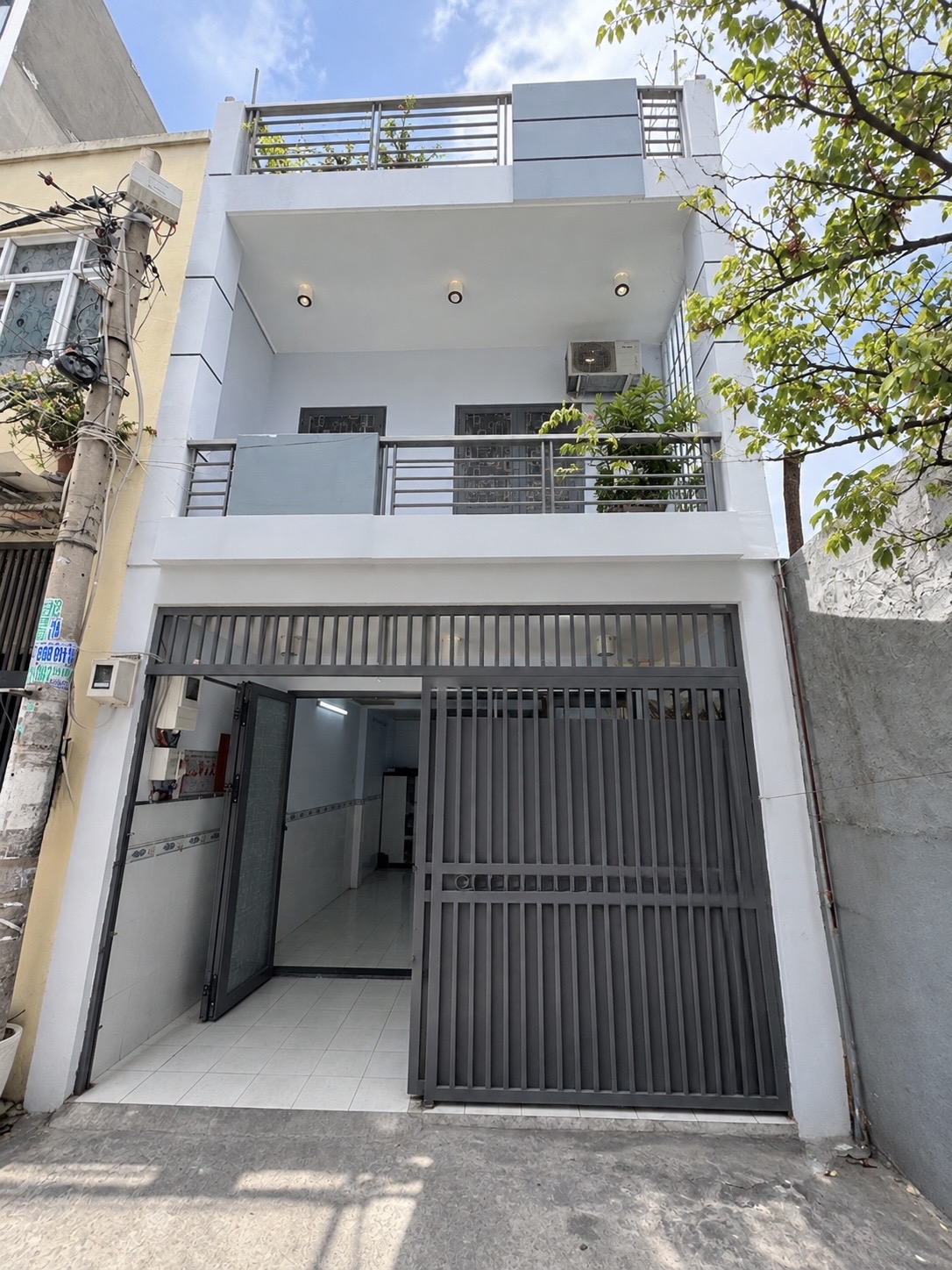 Bán nhà riêng 60m, 3 tầng, gần Aeon Tân Phú