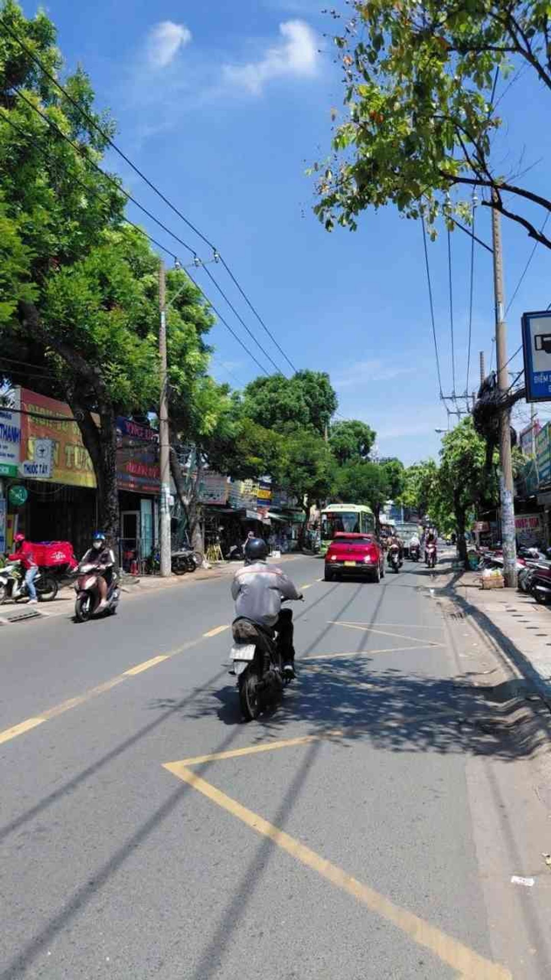 Nhà mặt tiền đường Tỉnh lộ 10, giá mềm mại nhất thời điểm hiện nay