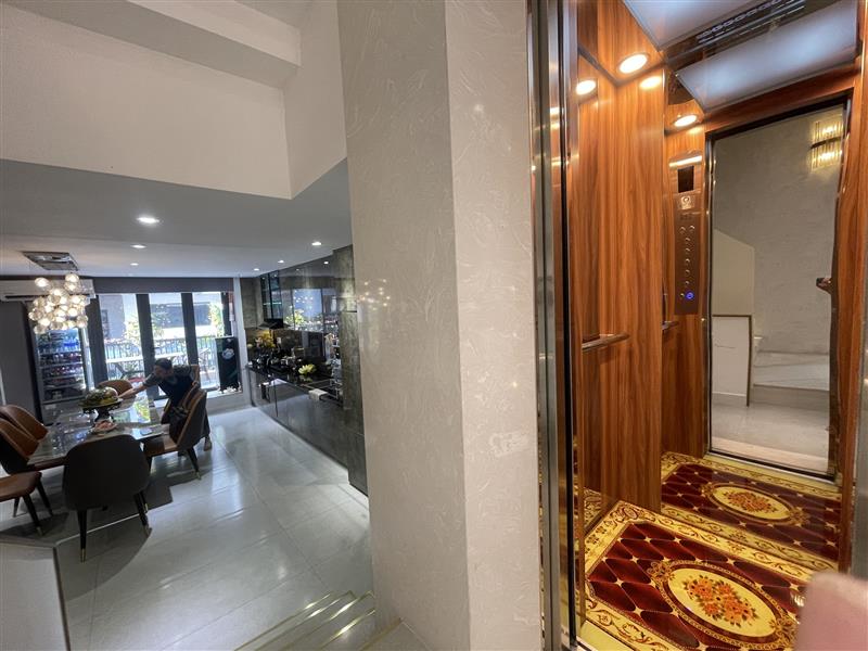 Bán nhà mặt phố Lê Đức Thọ 7 tầng có thang máy, diện tích 72.3 m2, giá 11.4 tỷ