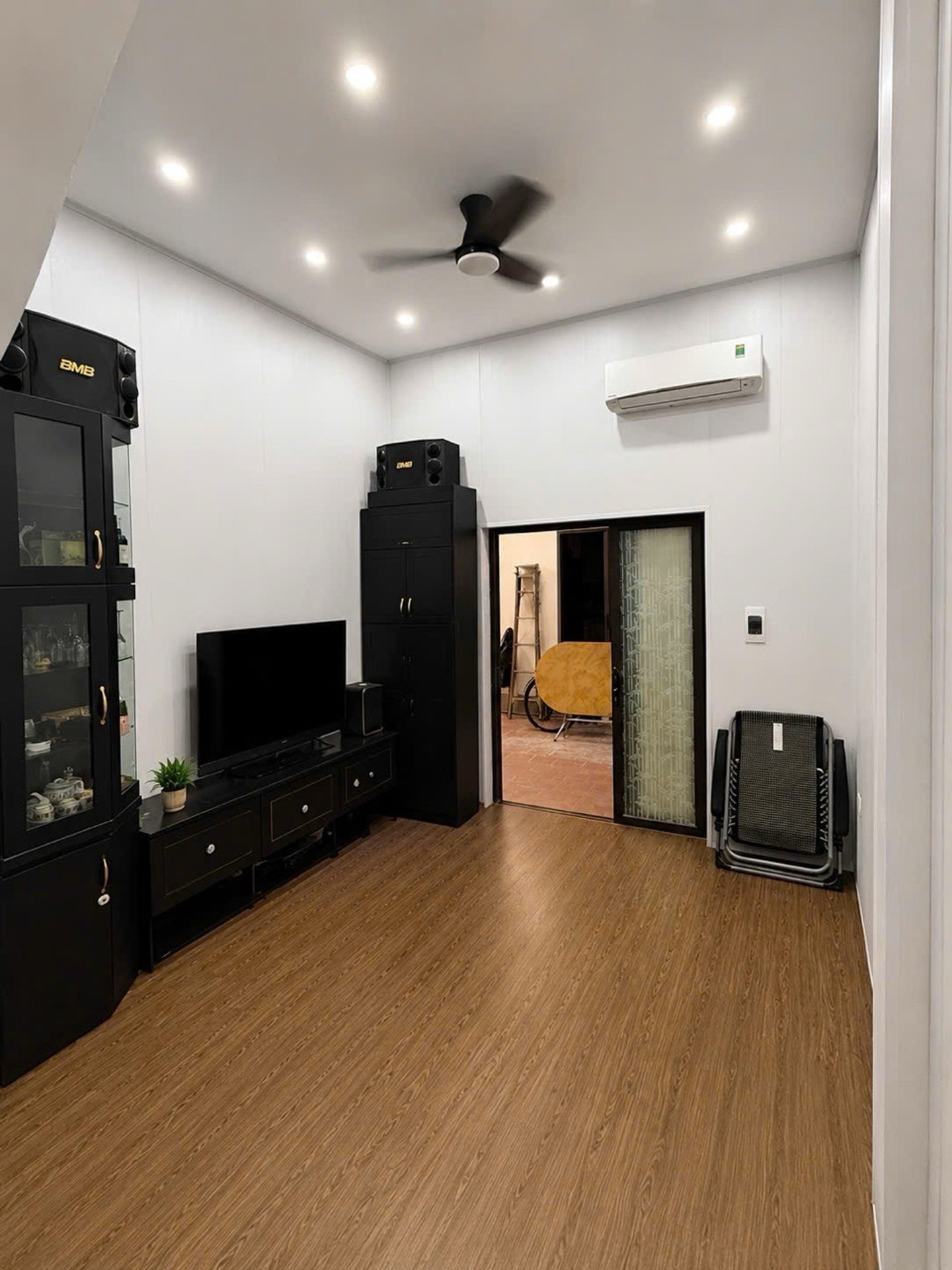 BÁN NHÀ MINH KHAI, GẦN CHỢ MƠ, 30M Ô TÔ TRÁNH - TƯƠNG LAI SÁNG - NHỎ TIỀN - NGÕ THOÁNG - DÂN XÂY