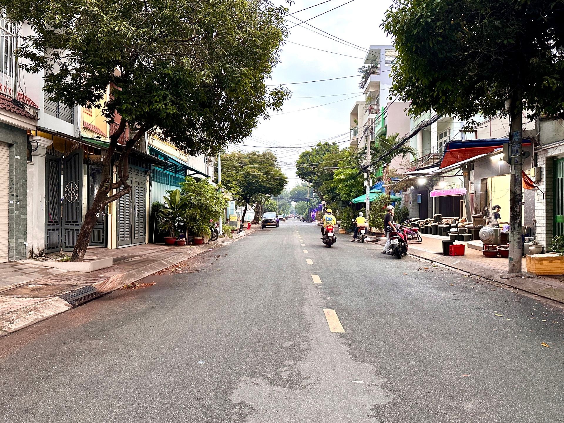 Nhà mặt phố rộng rãi, KD cực đỉnh Tân Phú chỉ 8.8 tỷ
