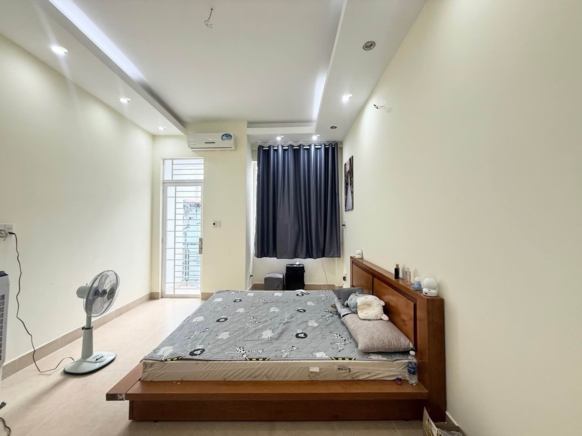 👉QUẬN 10 - LÝ THÁI TỔ $ HẠ GIÁ MỚI 5.9 TL
👉DT:30/35 M2( 3.5× 9)
TRUNG TÂM SÀI GÒN - SÁT NGAY Q1