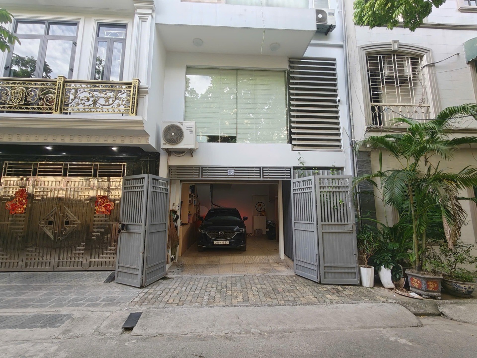 Bán nhà riêng 5 tầng, phân lô, ô tô tại Lĩnh Nam