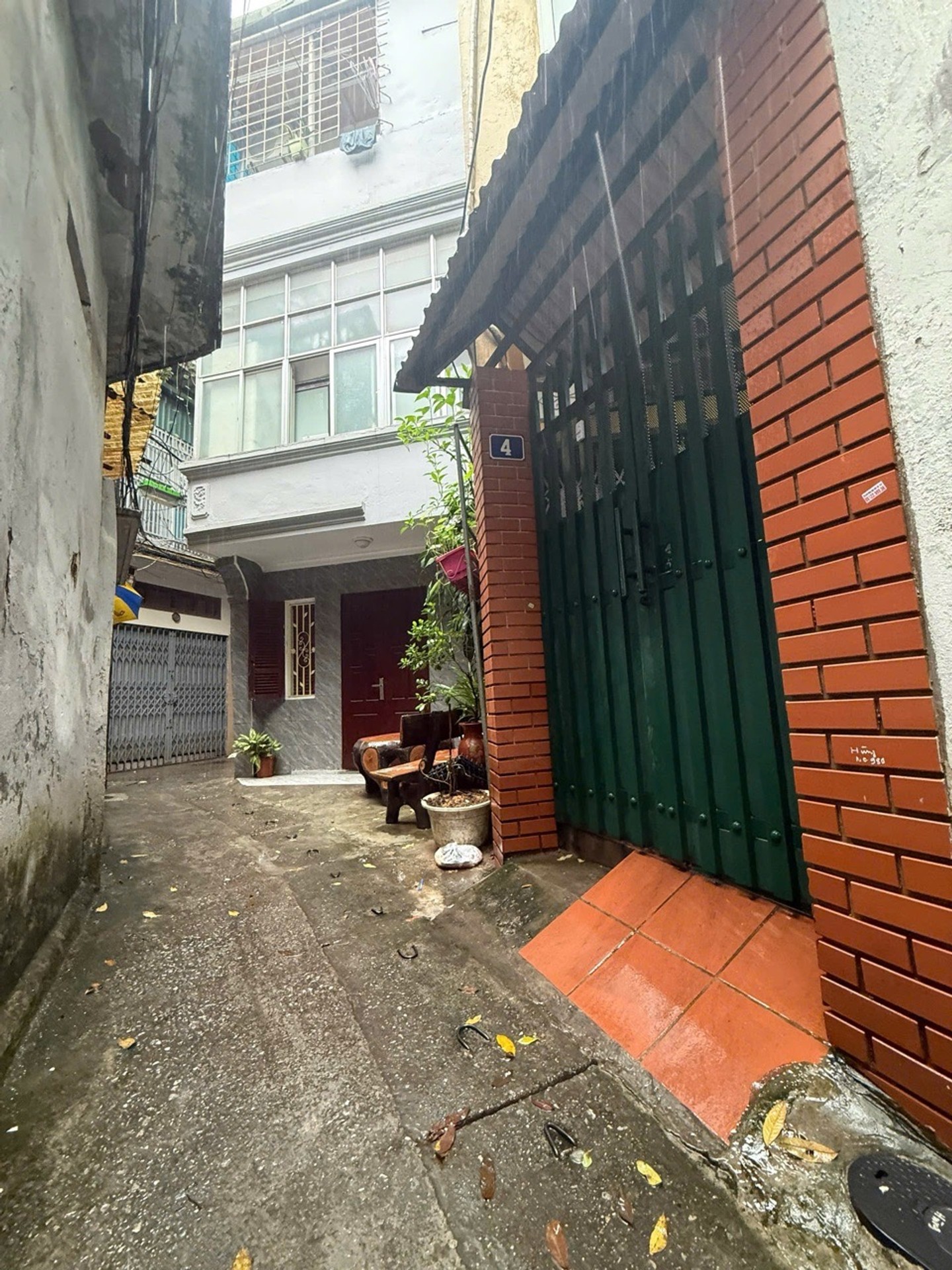 Nhà 4 tầng view hồ cực đẹp gần 4 trường học