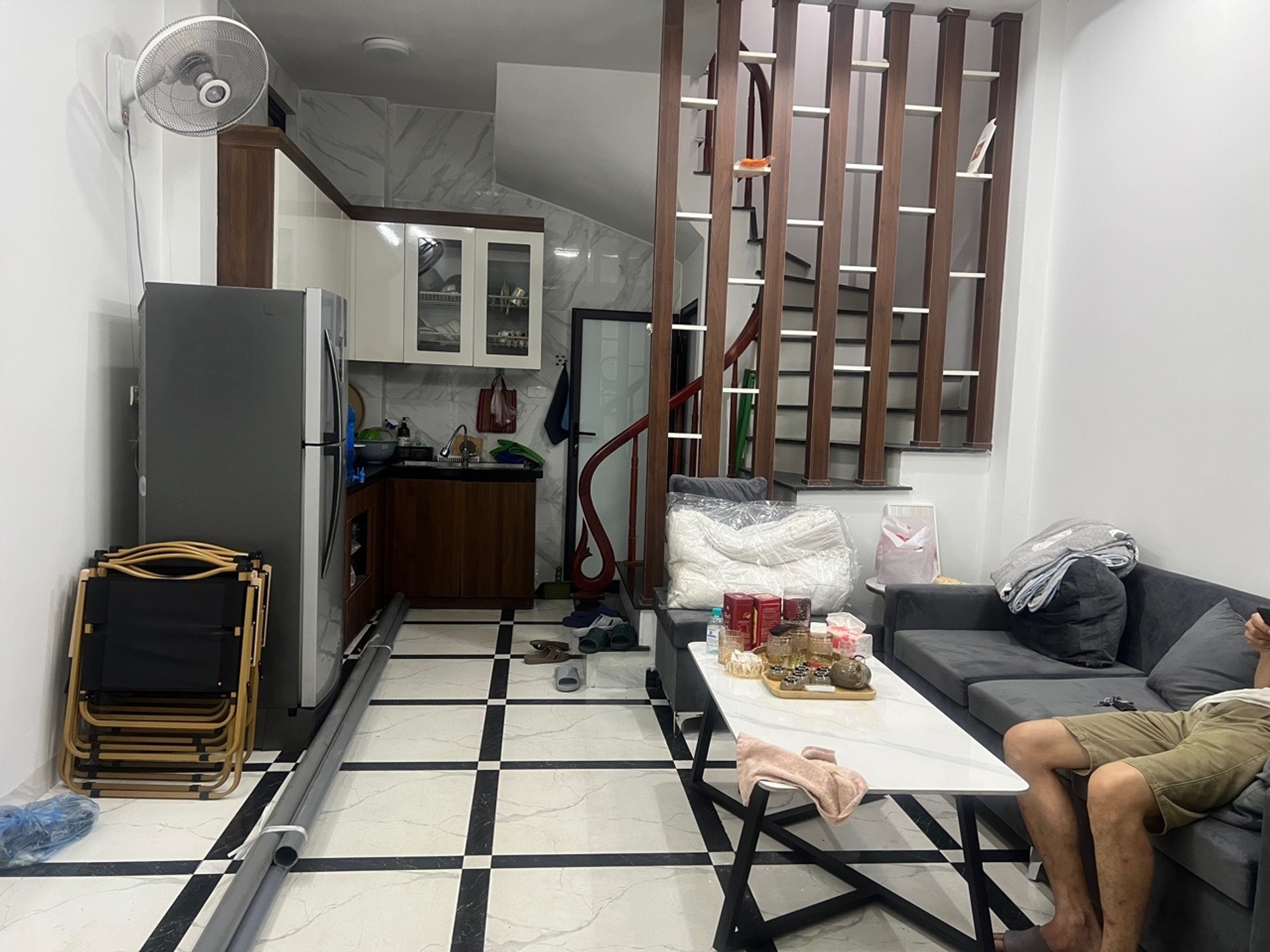 Bán nhà 5 tầng lô góc, 3 phòng ngủ tại Giáp Bát