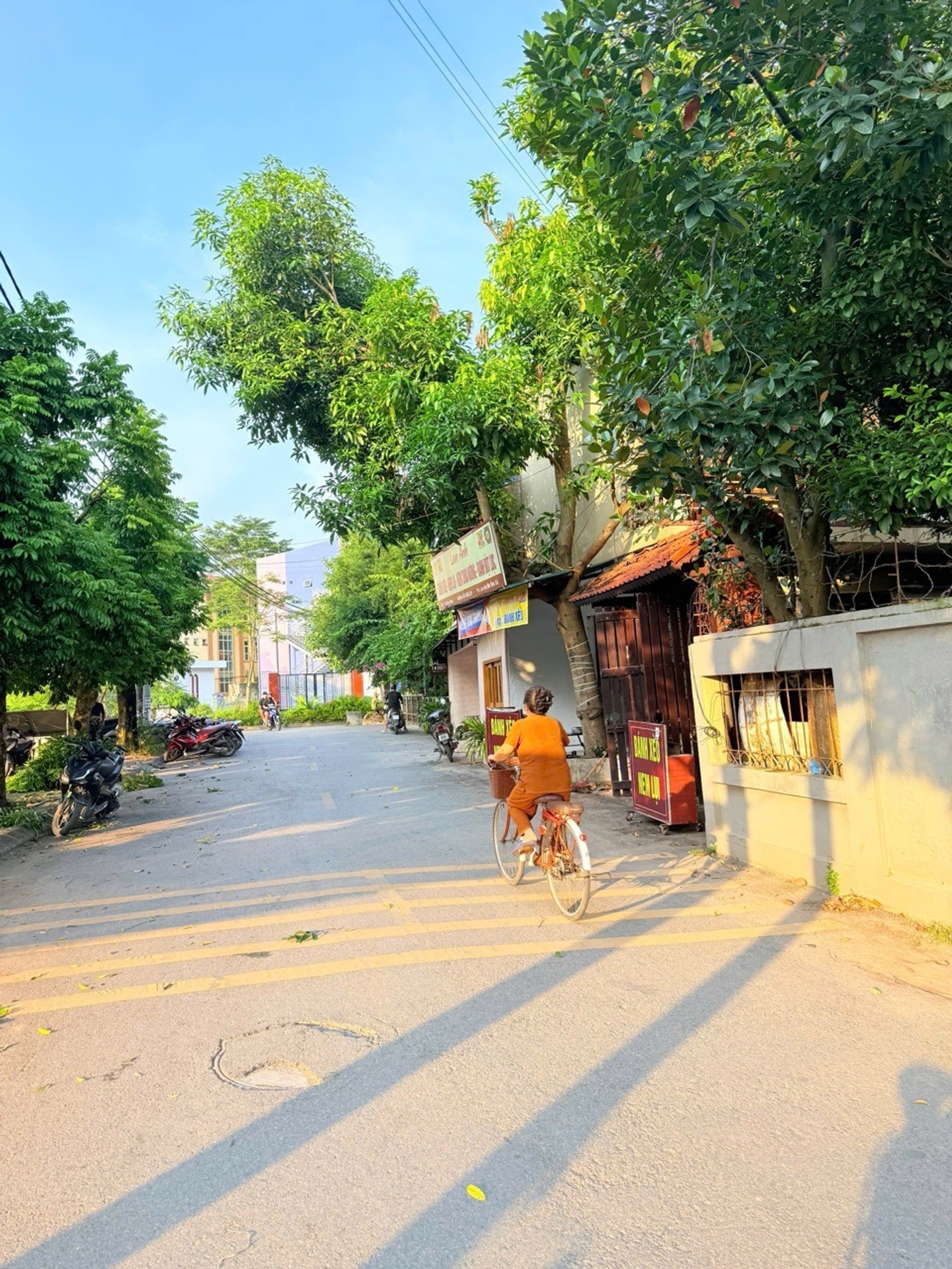 Bán nhà tân lập sát vin đan phượng, thpt Tân lập ngõ thông cách 20m ô tô tránh 60m nhỉnh 5 tỷ