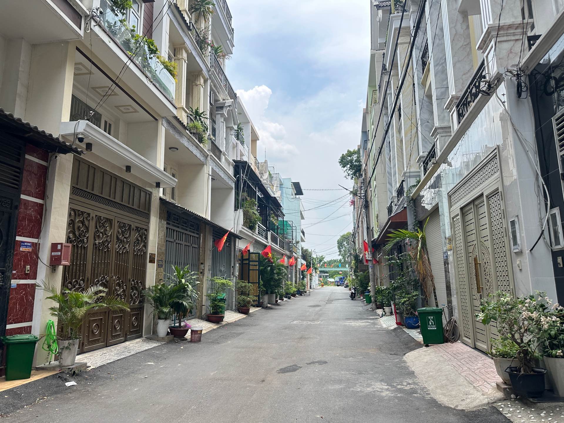 🔥 GIẢM GIÁ 5.7 TỶ TL – NHÀ 5 TẦNG MT NỘI BỘ NGUYỄN ẢNH THỦ – NGAY CHỢ ĐÔNG QUANG 🌹