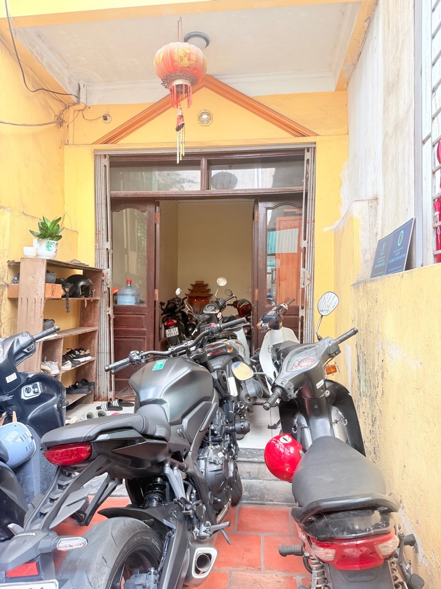 Bán nhà riêng 4 tầng gần ĐH Kinh tế Quốc dân quận HBT