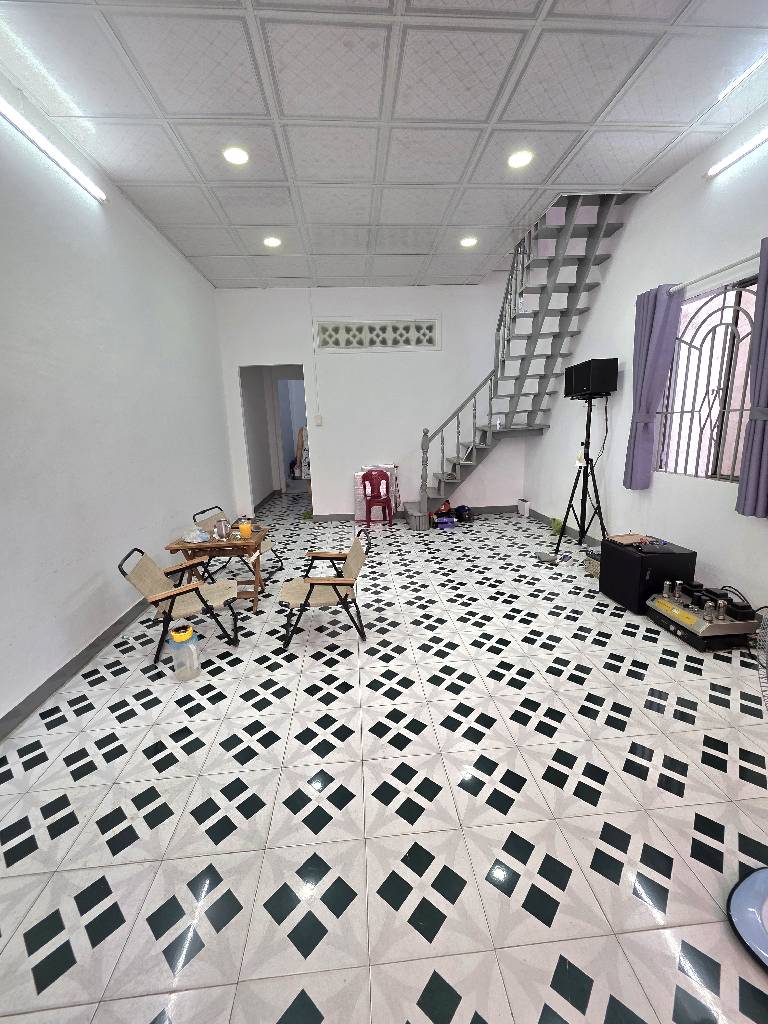Nhà 2 tầng hẻm oto gần Lũy Bán Bích, Tân Phú, 81m2 giá 8.4 tỷ