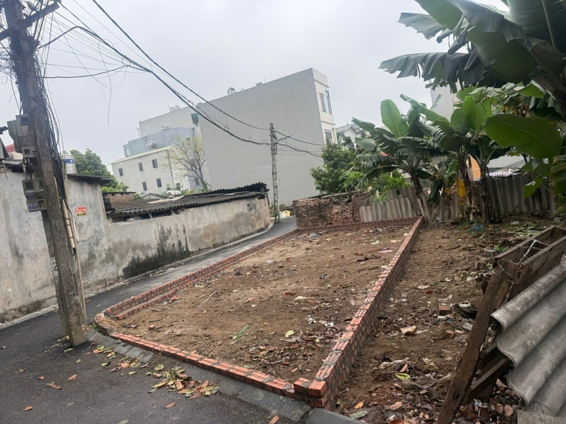 Bán đất lô góc Uy Nỗ, diện tích 46m2, ô tô vào tận nơi mặt tiền rộng 4,68m chỉ 3,x tỷ