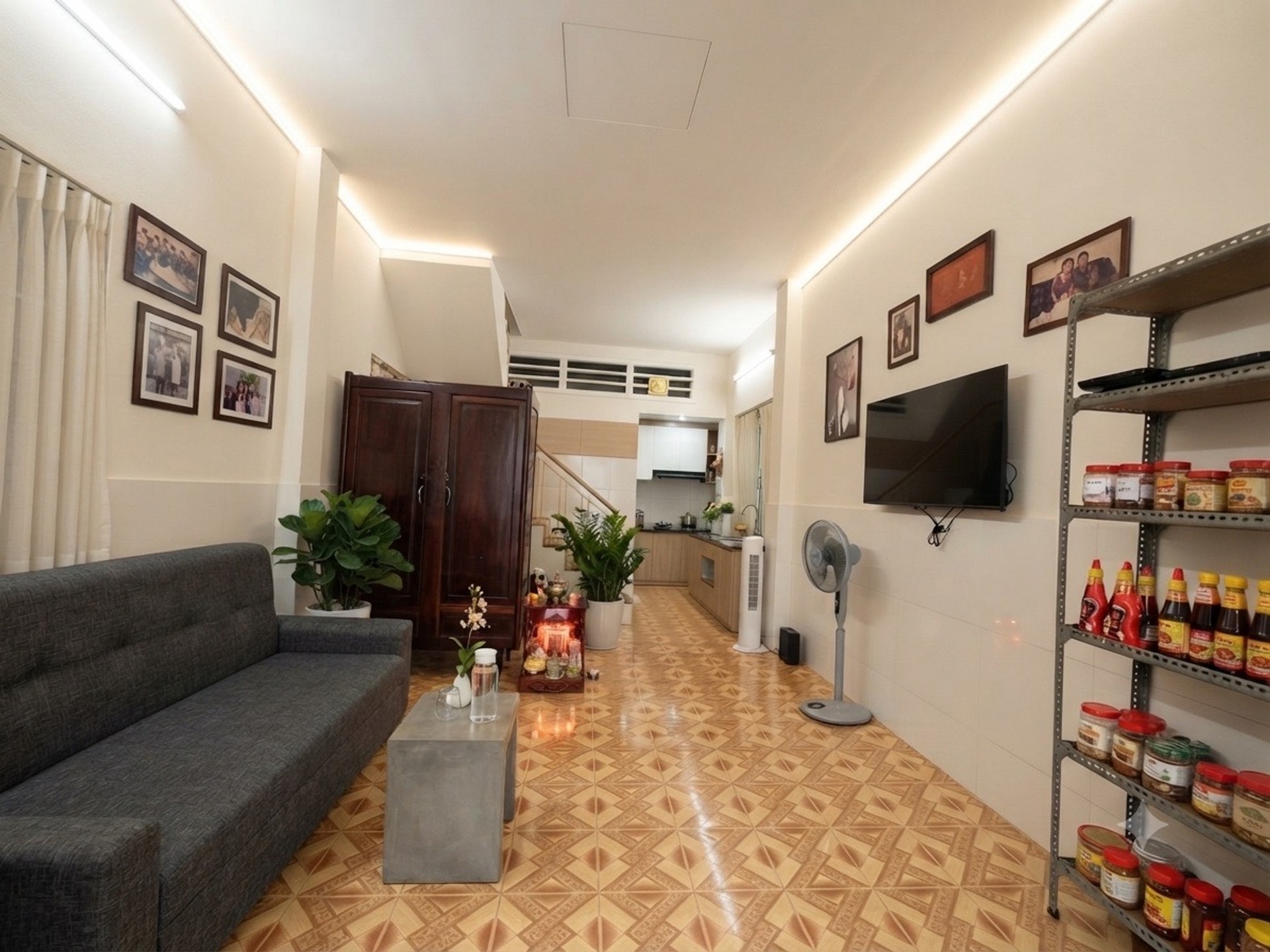 NHÀ ĐẸP THÔNG NGÔ TẤT TỐ BÌNH THẠNH, SÁT QUẬN 1, 2 TẦNG, 47.3M2 VUÔNG VẮC, 7.X TỶ