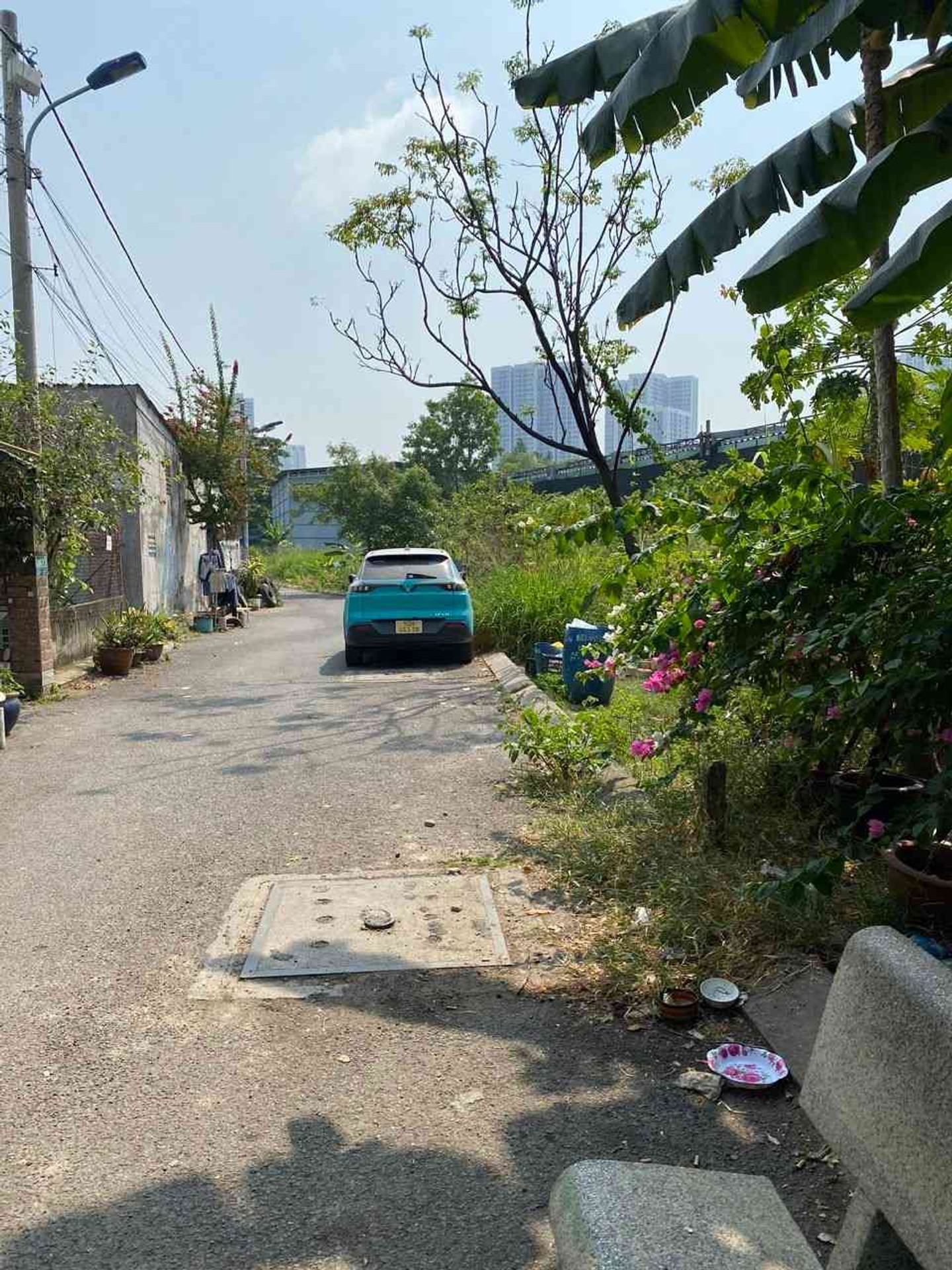 Đất đẹp hẻm ô tô gần Nguyễn Xiển, giá tốt mùa này