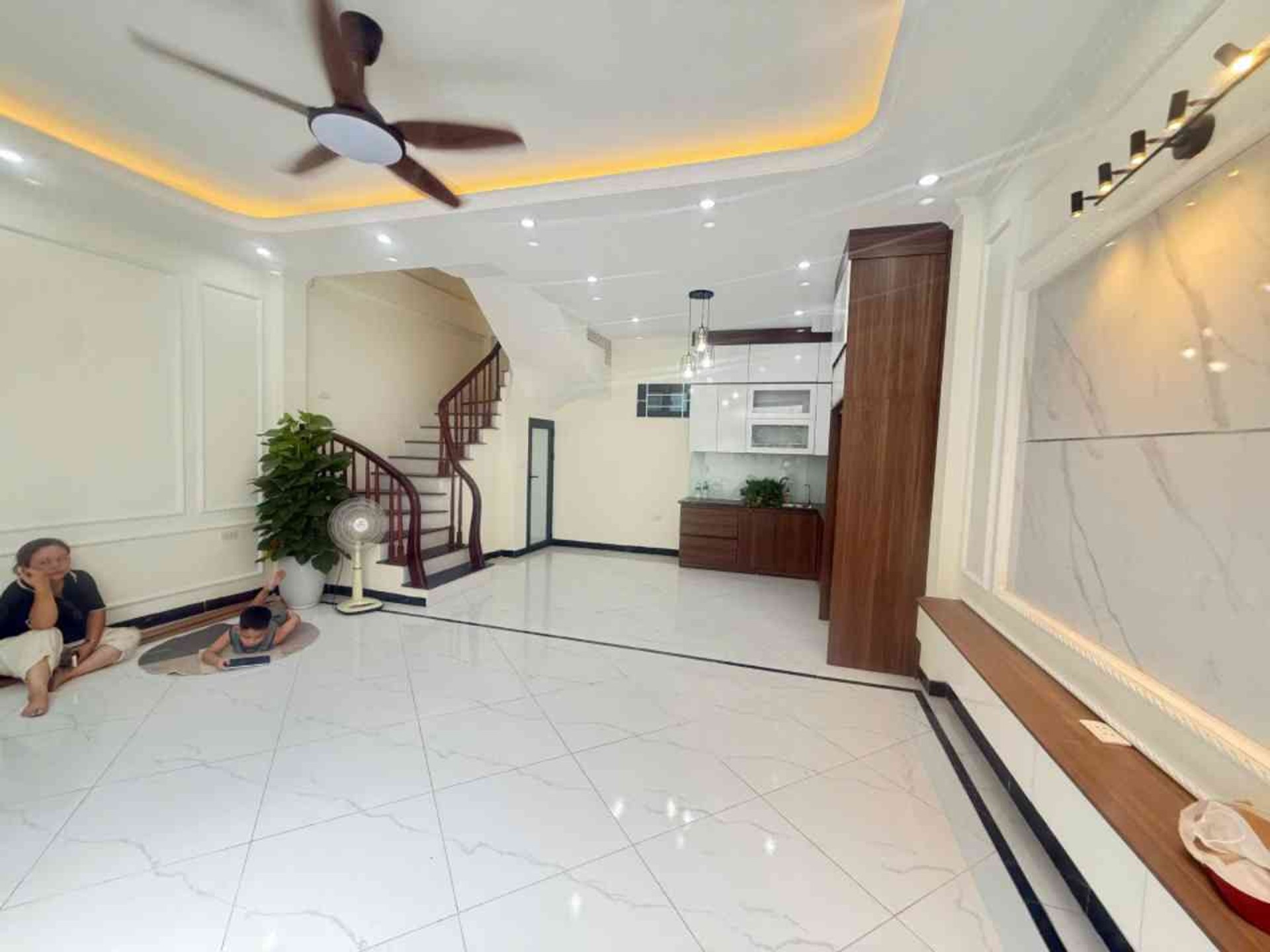 🏡 Bán Nhà 4 Tầng 41m² Mặt Đường Trục Chính Đường Hoa, Phụng Châu, Chương Mỹ | Ô Tô Vào Tận Cửa | G