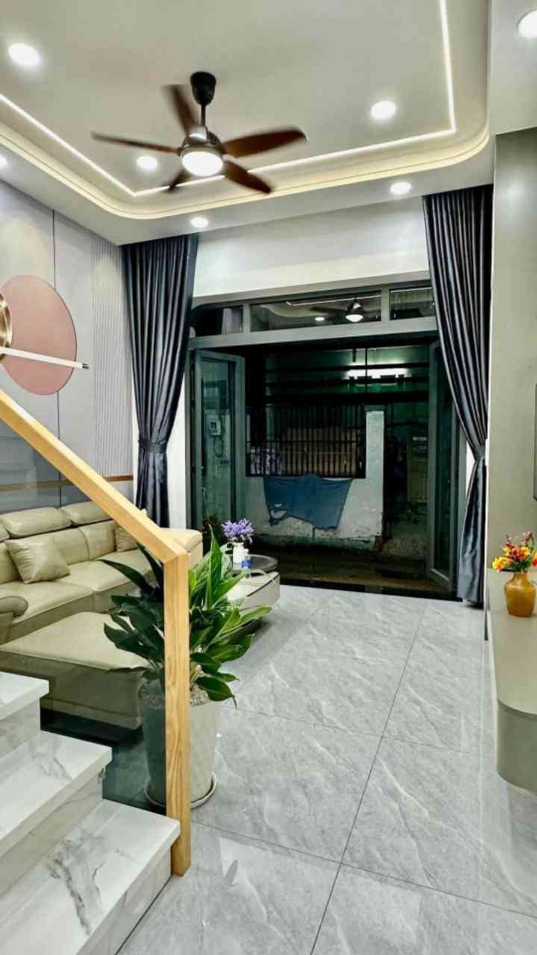 Nhà mới full nội thất gần chợ Bà Điểm, 2 tầng tiện nghi