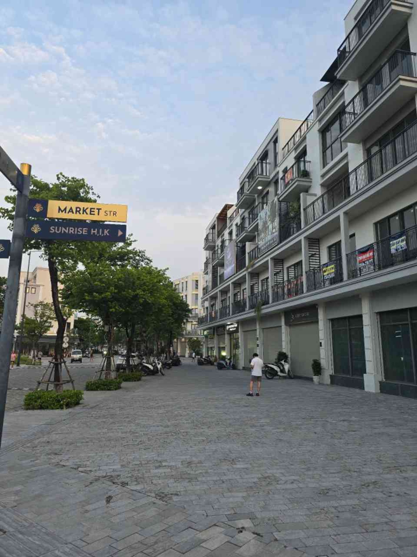 Cơ hội sở hữu biệt thự liền kề mặt phố đi bộ tại The Manor Central Park Nguyễn Xiển