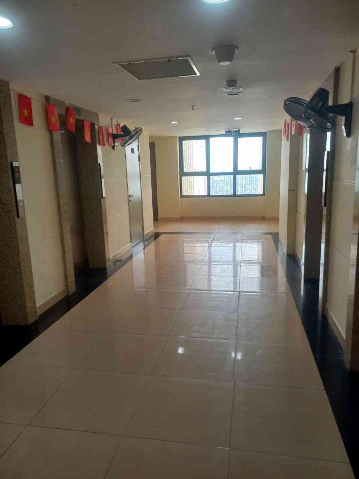 Căn hộ Samsora tầng cao - giảm giá hấp dẫn