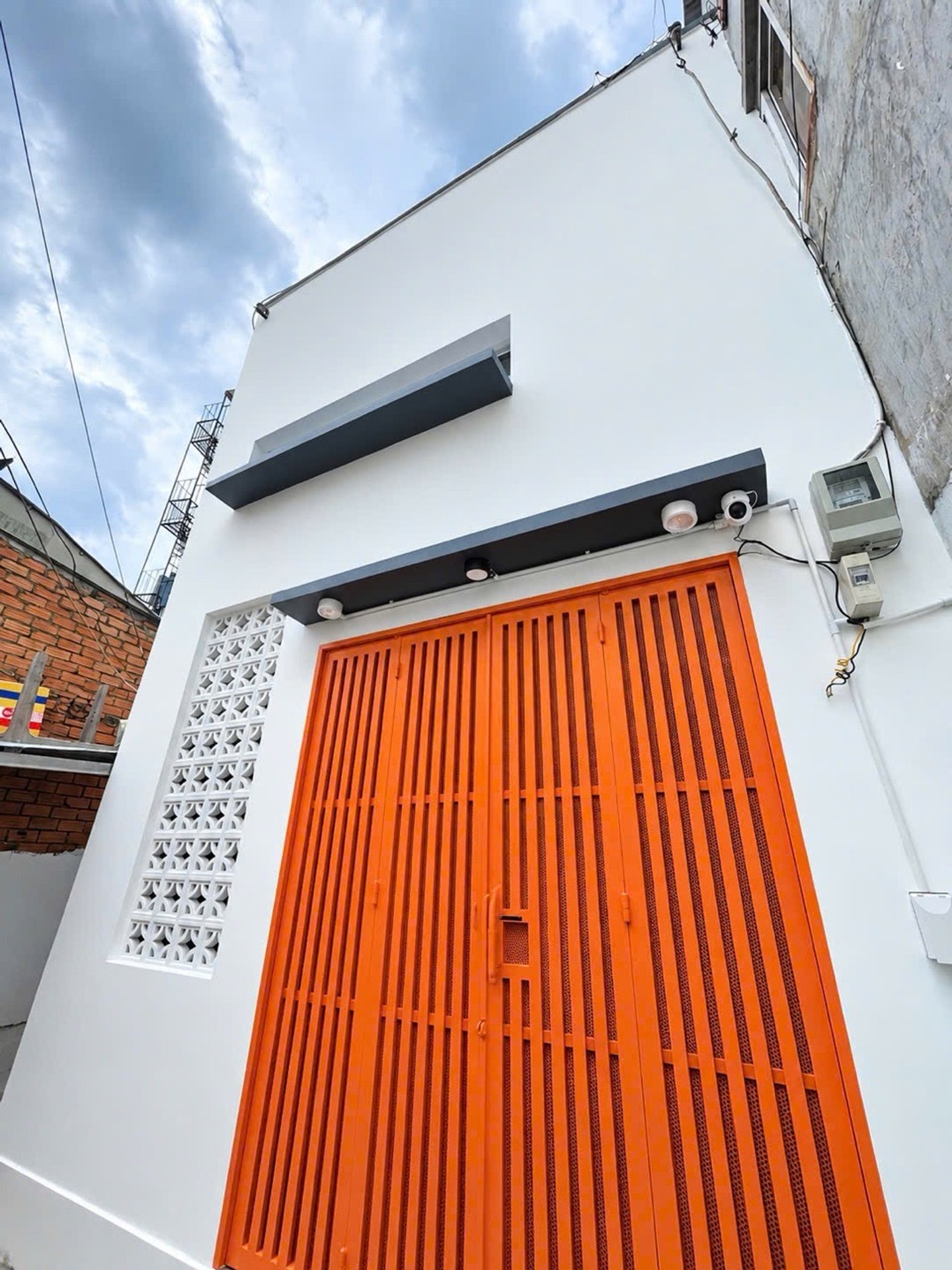 Nhà Lô Góc Trần Xuân Soạn - 50.9m2, ngang 4m, 12 phòng, dòng tiền 28tr/tháng - Nhỉnh 5 tỷ.