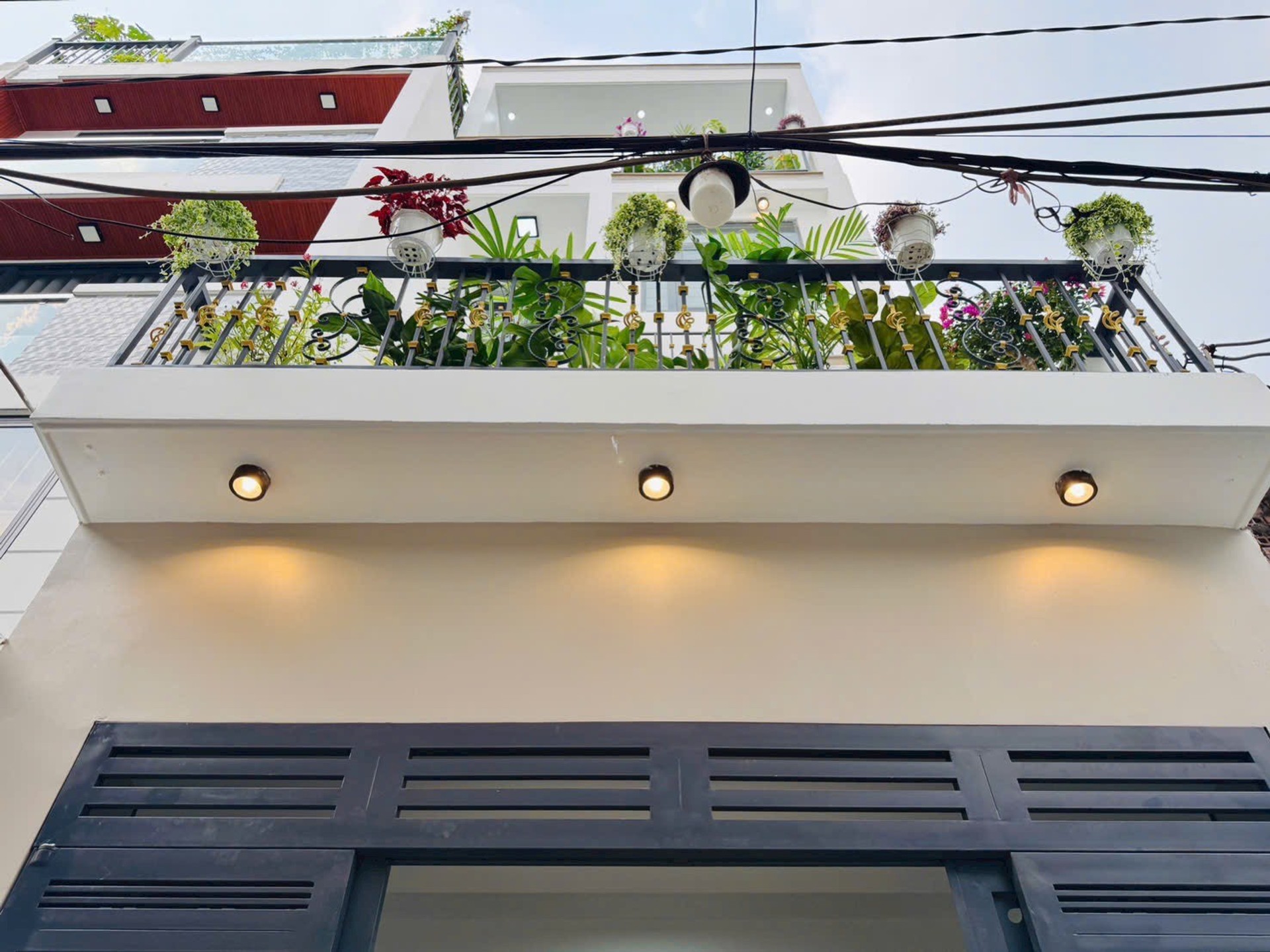 Nhà 4 tầng, Full Nội Thất, Hẻm an ninh, hướng Nam, đường số 11 Q.Gò Vấp, DT43m², Giá 6,95 tỷ