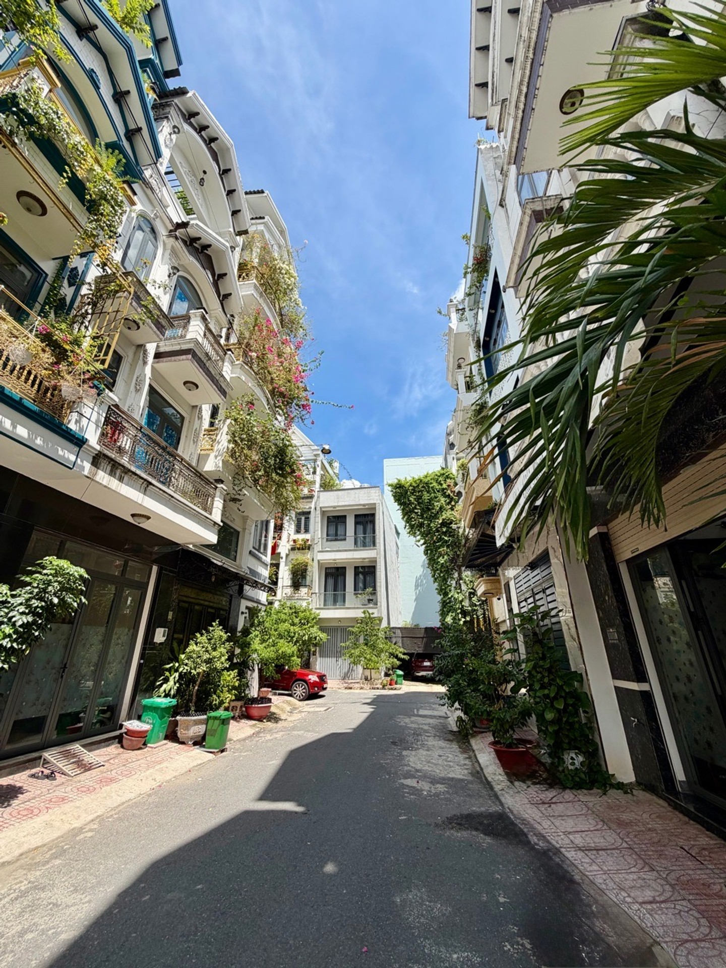 Bán nhà 4 tầng 50m2, hướng nam, khu phân lô quận Bình Tân
