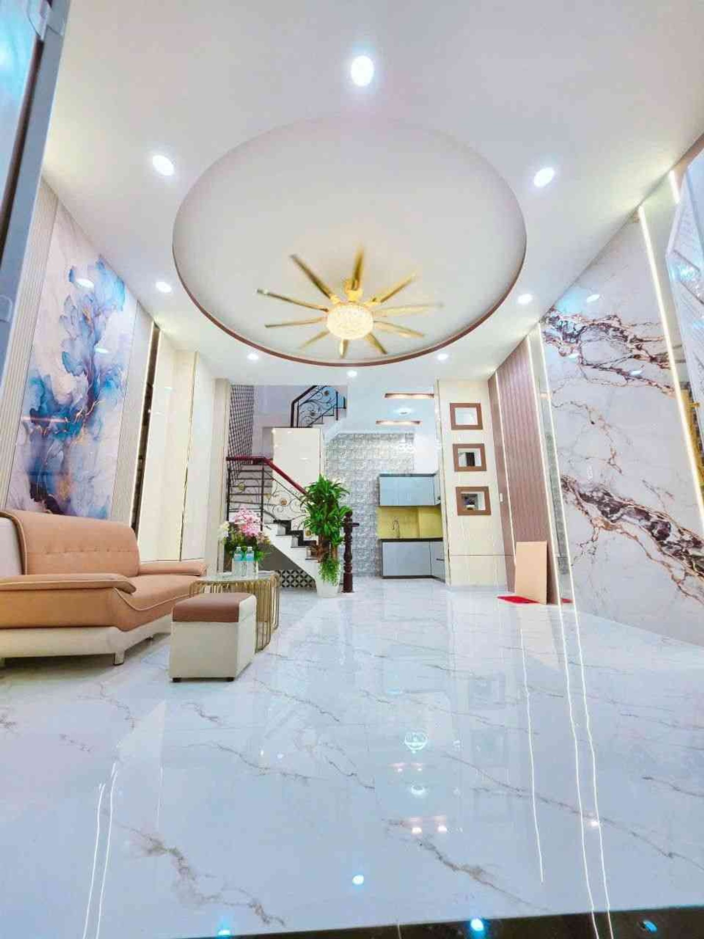 🏡 Q8 – PHẠM THẾ HIỂN | 39M² | 5 TẦNG | 7.X TỶ
📍 Vị trí thuận tiện, kết nối nhanh Tạ Quang Bửu –