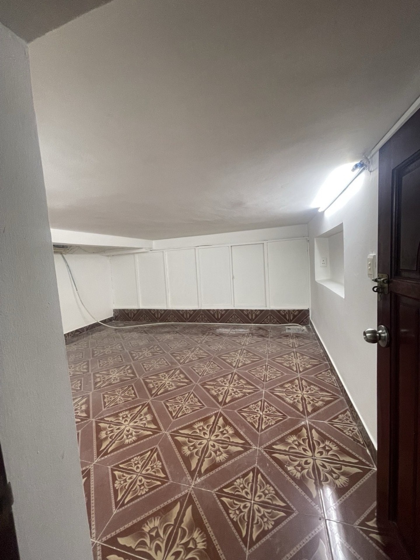 NHÀ CHỢ THỊ NGHÈ BÌNH THẠNH, SÁT QUẬN 1, 2 TẦNG, 59.4M2, DÒNG TIỀN 15 TR/THÁNG, GIÁ 4.X TỶ