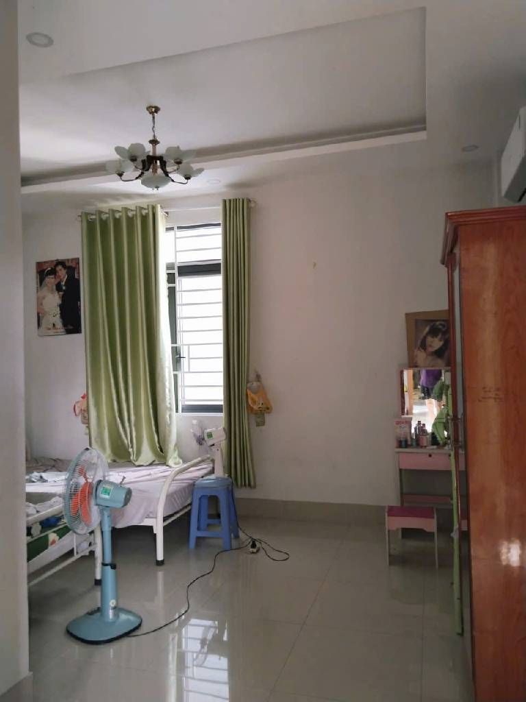 Bán nhà 3 tầng lô góc mặt tiền 5,5m, 83m2 tại Tân Bình