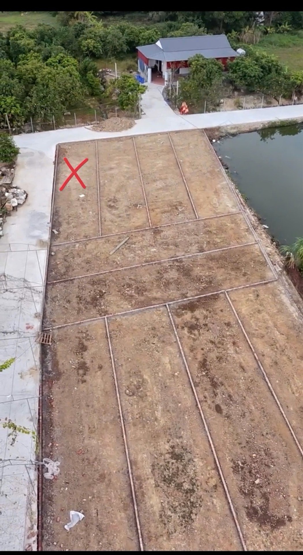 Lô góc hai mặt tiền 93,5 m² giá vẫn có thể thương lượng. Chủ cần bán nên cắt lỗ