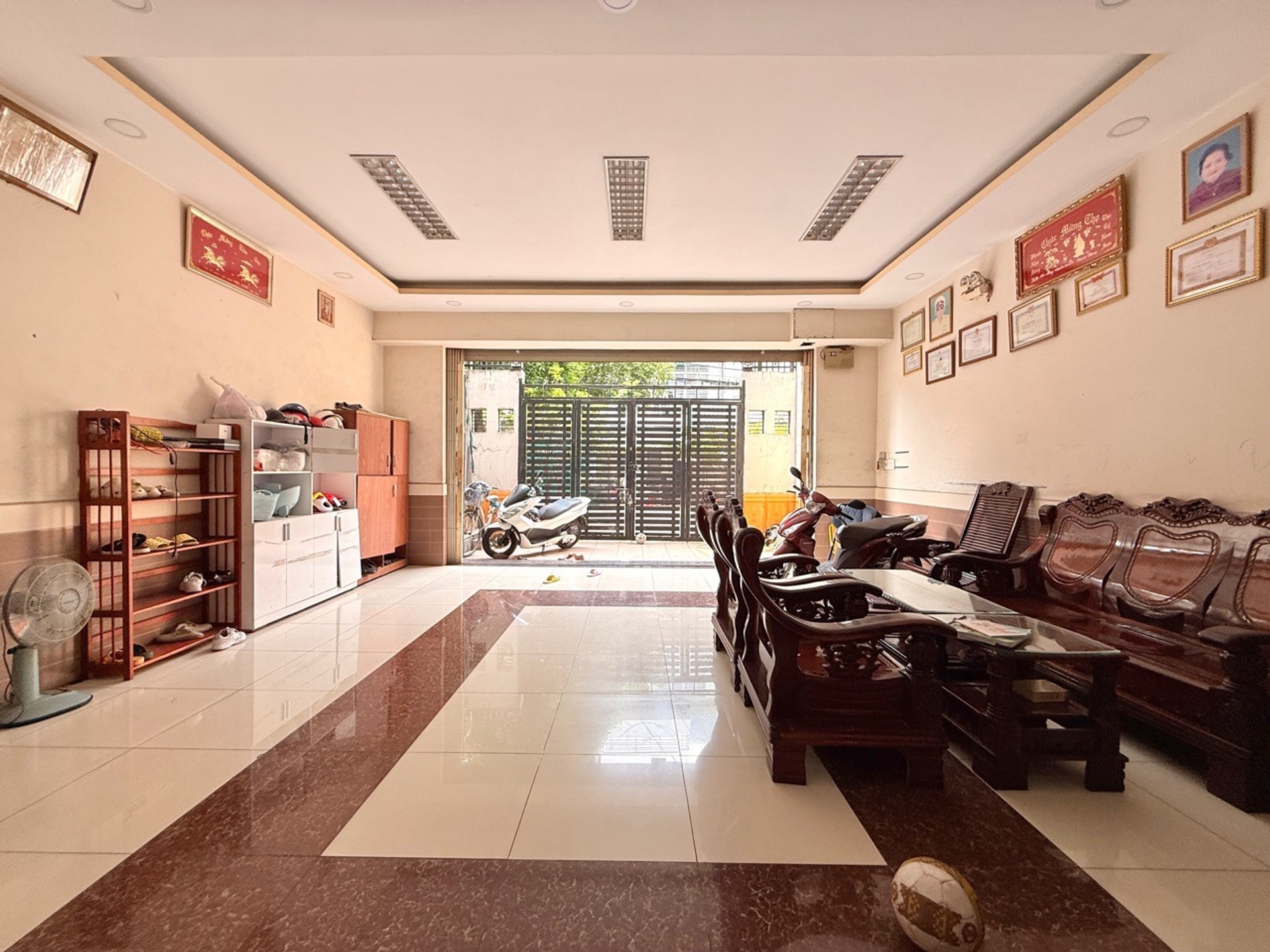 322m _ Nhà 5 Tầng _ ngang 6.5 _ Mặt tiền _ Tô ký