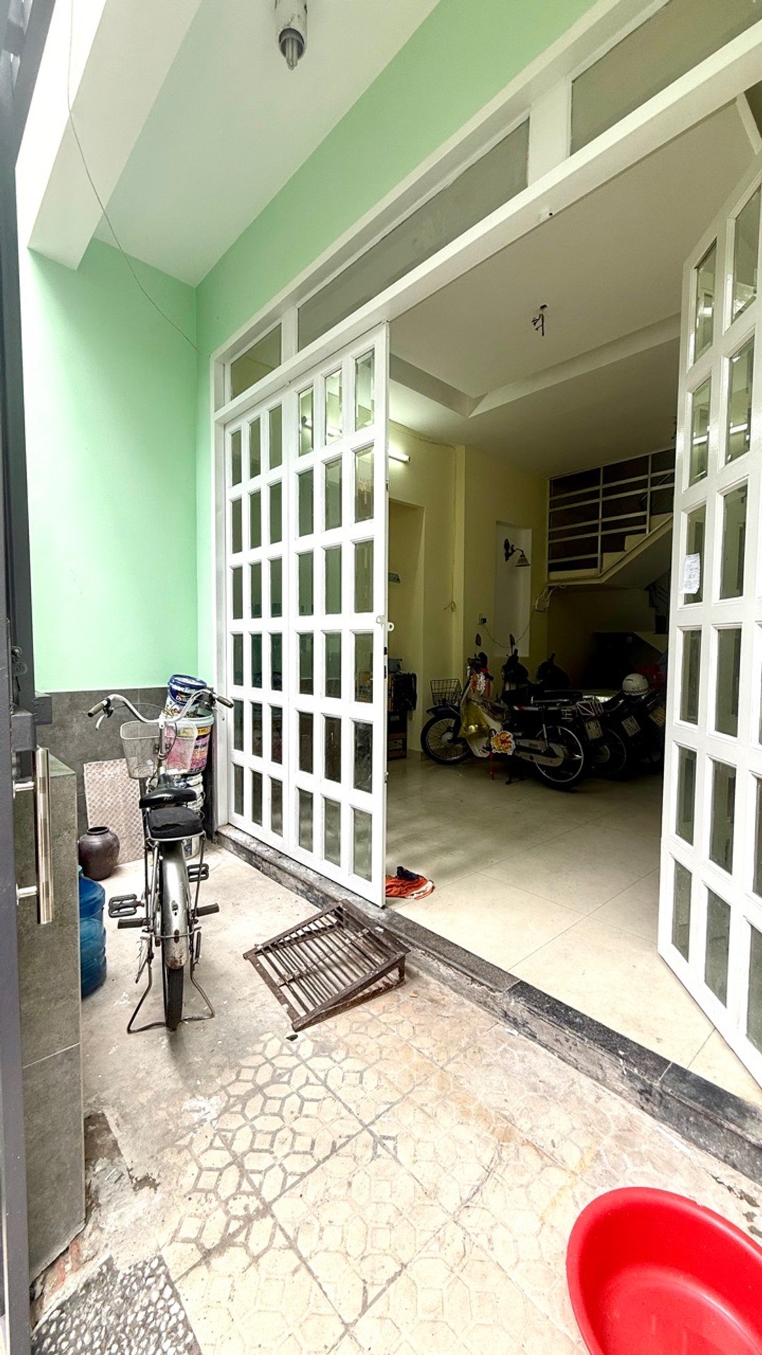 Cơ hội sở hữu nhà riêng 4 tầng hẻm xe hơi, vị trí đắc địa quận 5