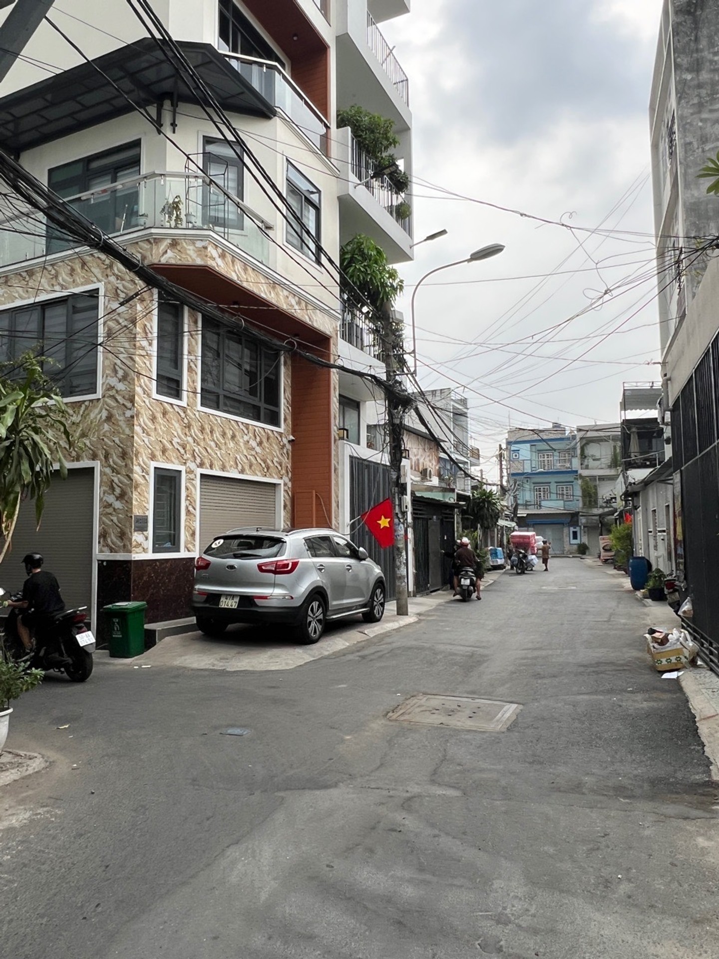🏢HÀNG HIẾM CITYLAND – LÔ GÓC 2 MẶT TIỀN – NGANG 8M – 157M² – 28.5 TỶ 🔥

📍 Dương Quảng Hàm, P.5
