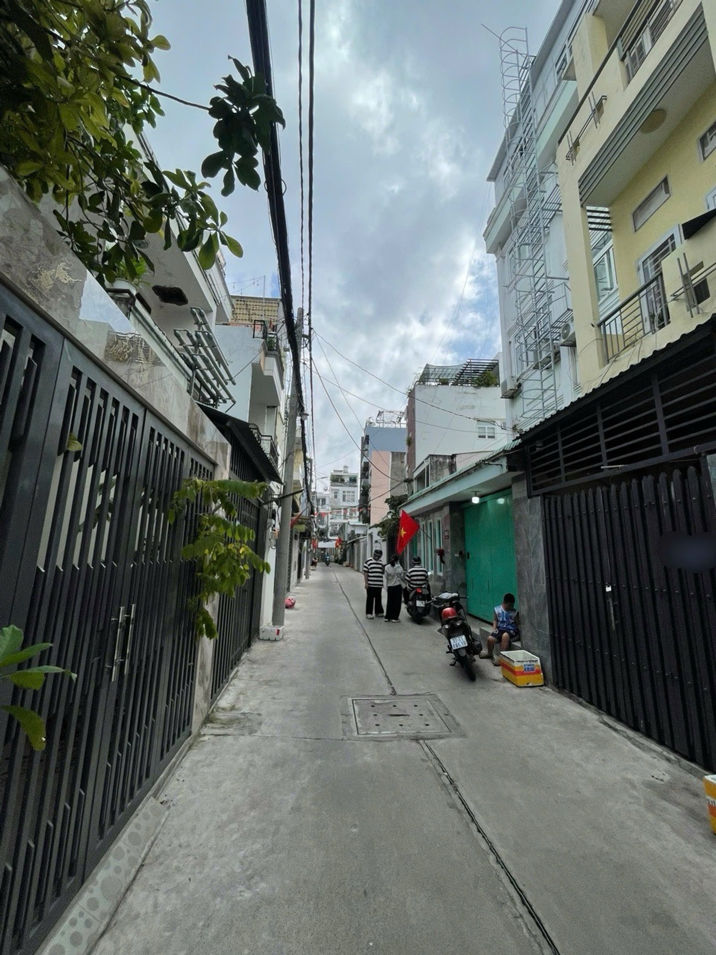 🏡 BÁN NHÀ 4 TẦNG ĐƯỜNG SỐ 17, QUẬN 7 – HẺM XE HƠI 5M – SHR – KHÔNG QUY HOẠCH