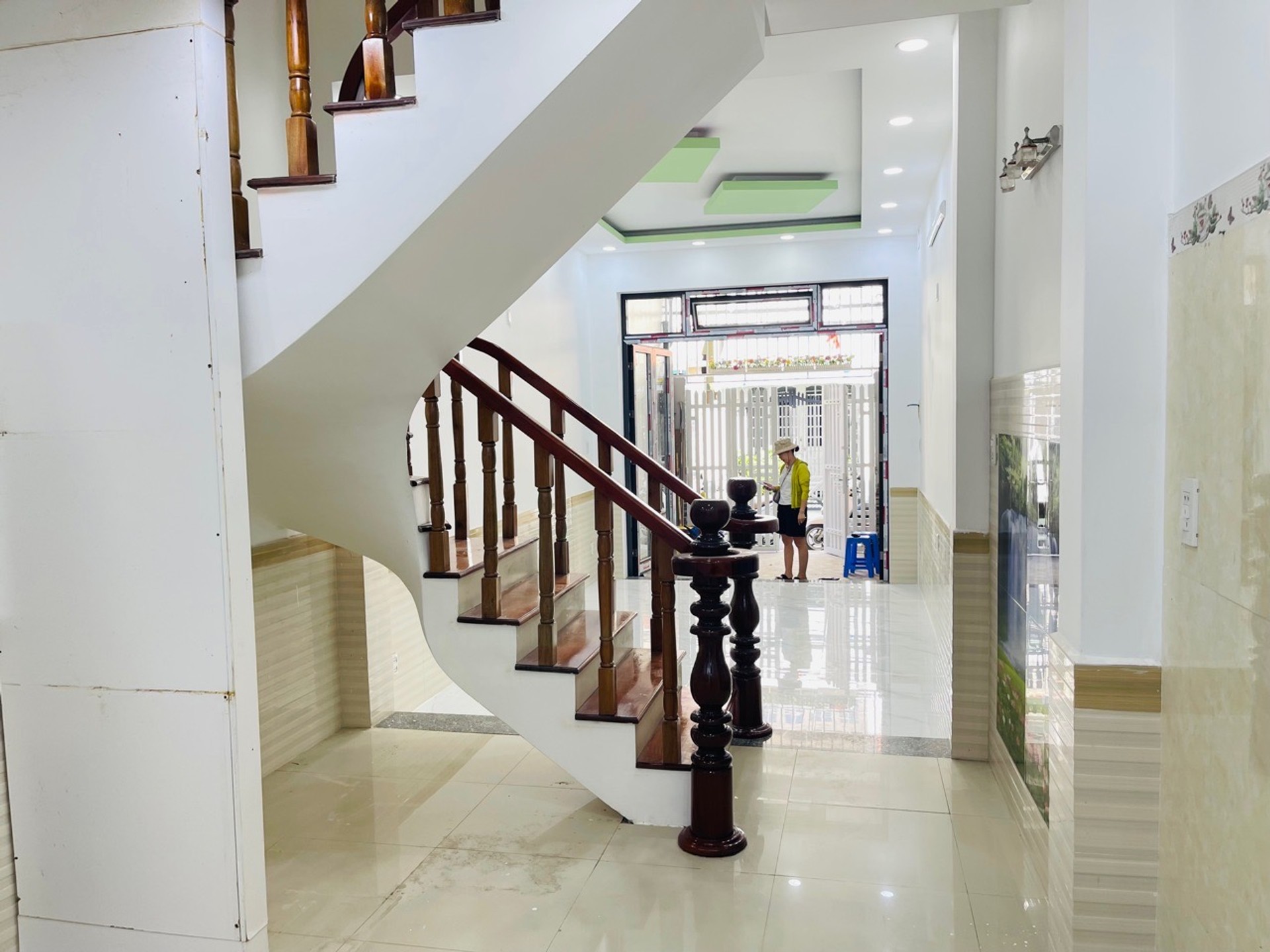 Nhà 2 tầng kiệt Lê Hữu Trác – Sống ngay gần biển Mỹ Khê