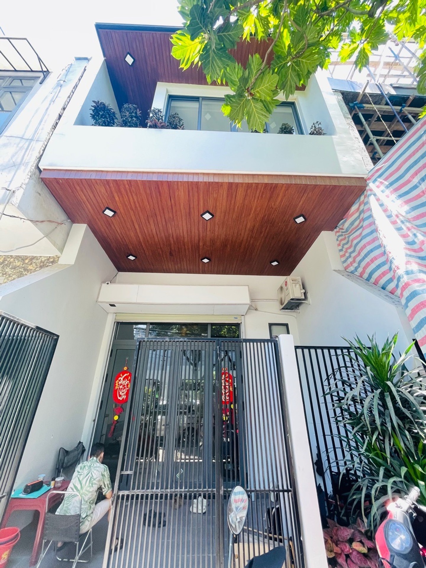 💥 10 TỶ XXX – NHÀ MẶT TIỀN HUY CẬN – 70M² – 2,5 TẦNG – ĐỐI DIỆN CÔNG VIÊN – NGAY LÊ THANH NGHỊ.