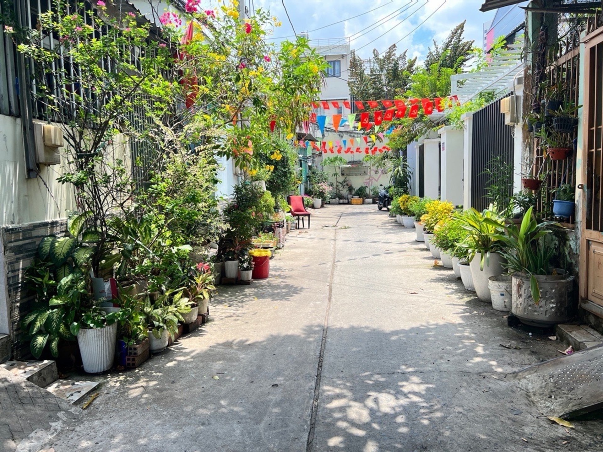 🔥( QUẬN 7 ) HUỲNH TẤN PHÁT – HẺM XE HƠI – 66M²
🏡 5,1m × 13m
🏡 Nhà 2 tầng