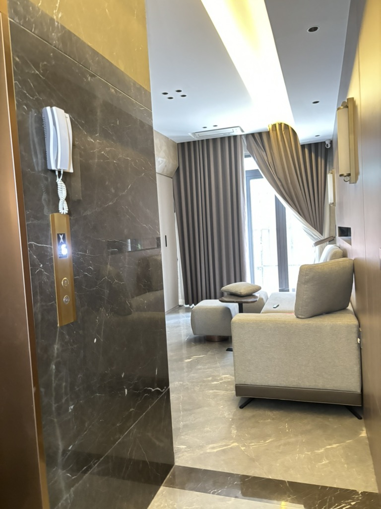 Bán nhà riêng 4 tầng 2 căn thông nhau tại quận Bình Thạnh