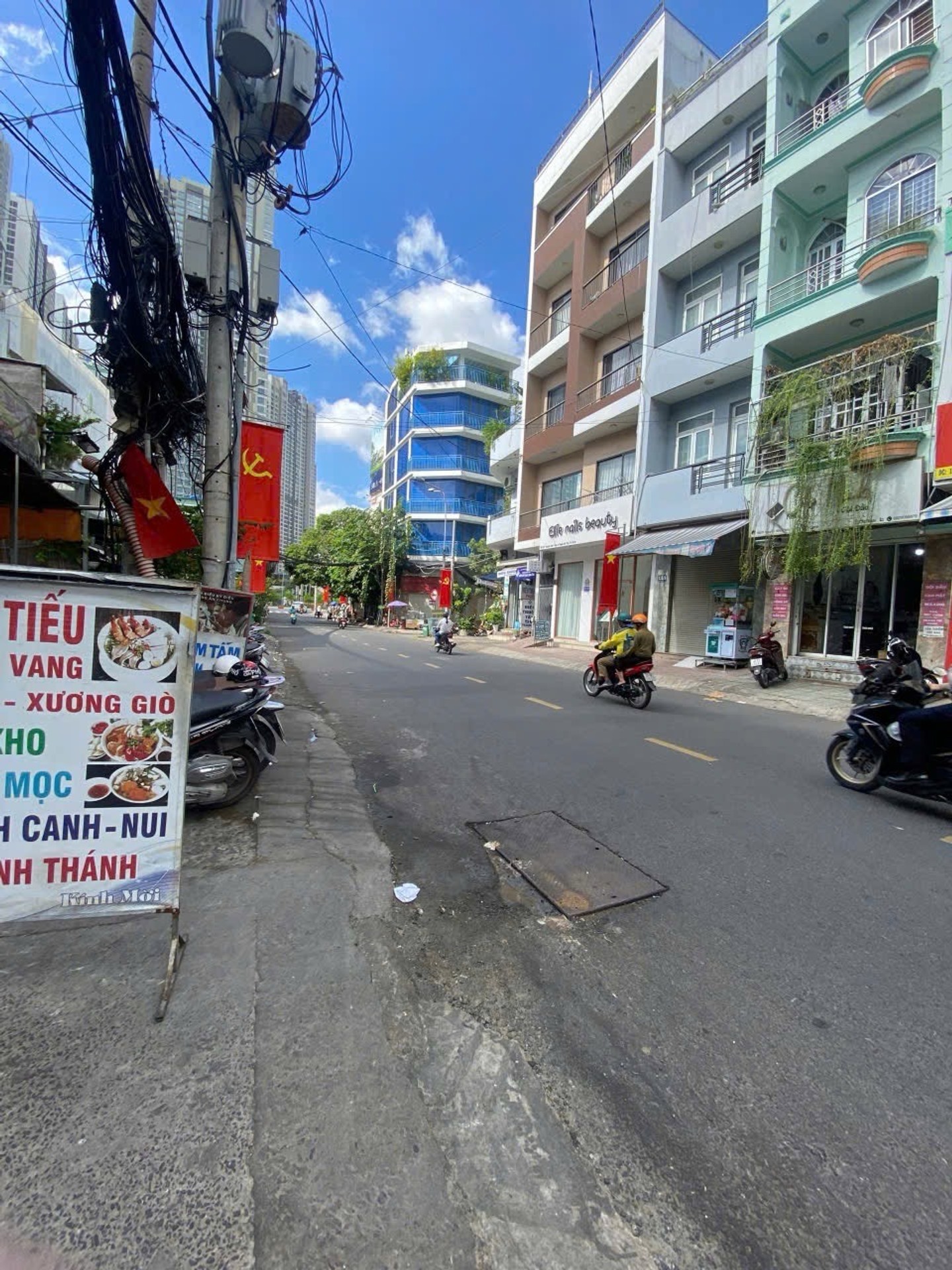 Nhà mặt phố kinh doanh lô góc tại quận Bình Thạnh giá ưu đãi hơn 7₫